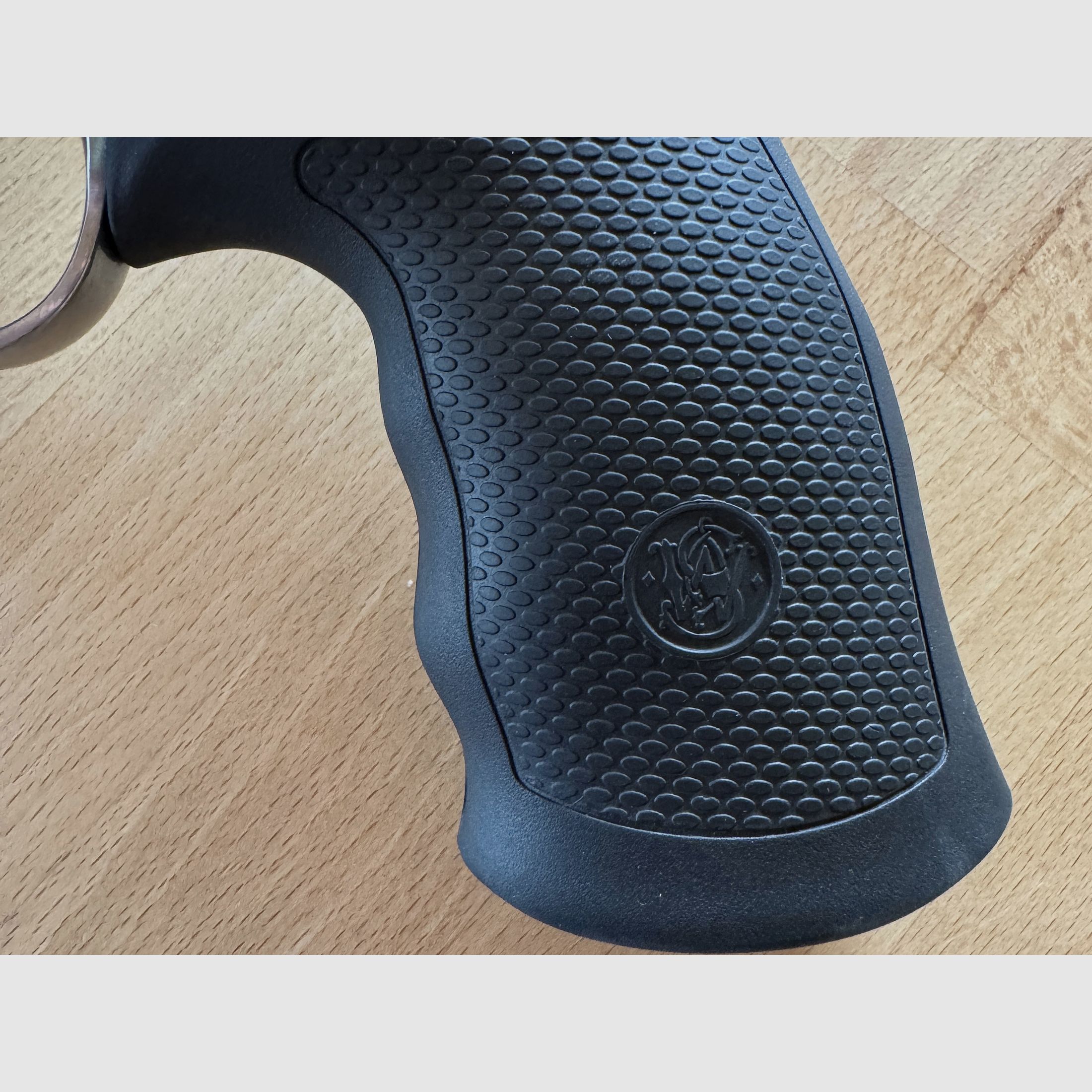 Smith & Wesson 629 Classic, 5"-Lauf. Sehr neuwertig