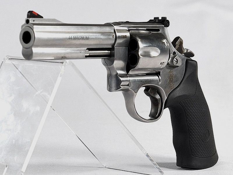 Smith & Wesson 629 Classic, 5" loop