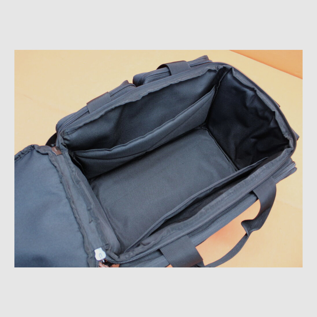 Walther	 Walther Range Bag/ Waffentasche ca. 53x35x27cm mit Innentaschecm mit Innentasche