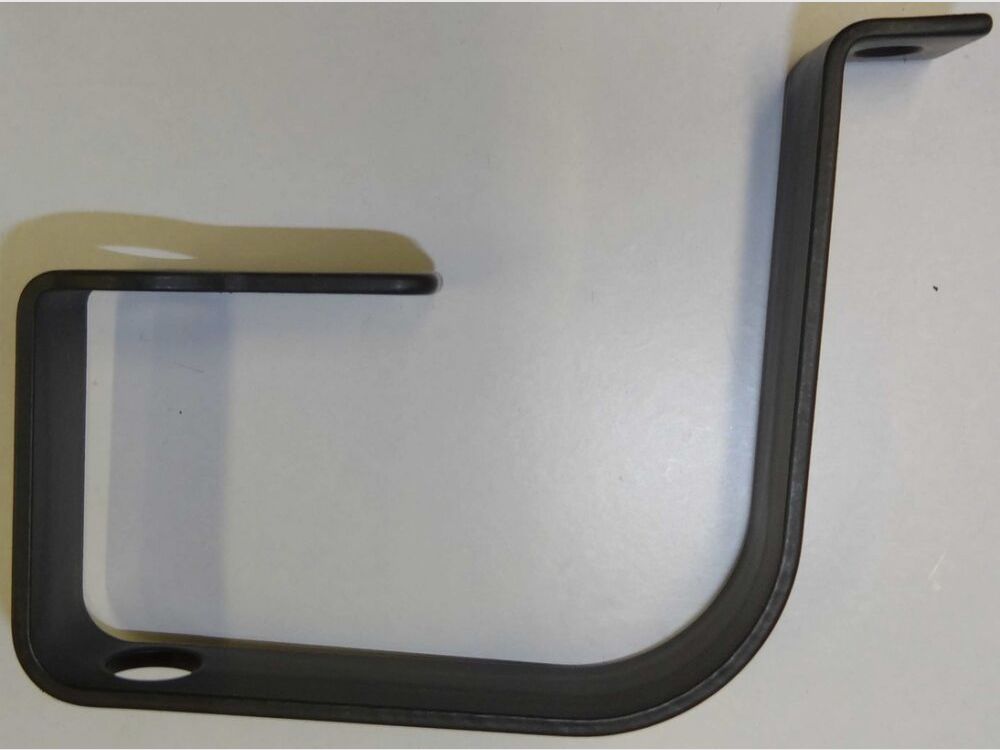 Clamp for Carl Gustav anti-tank weapon