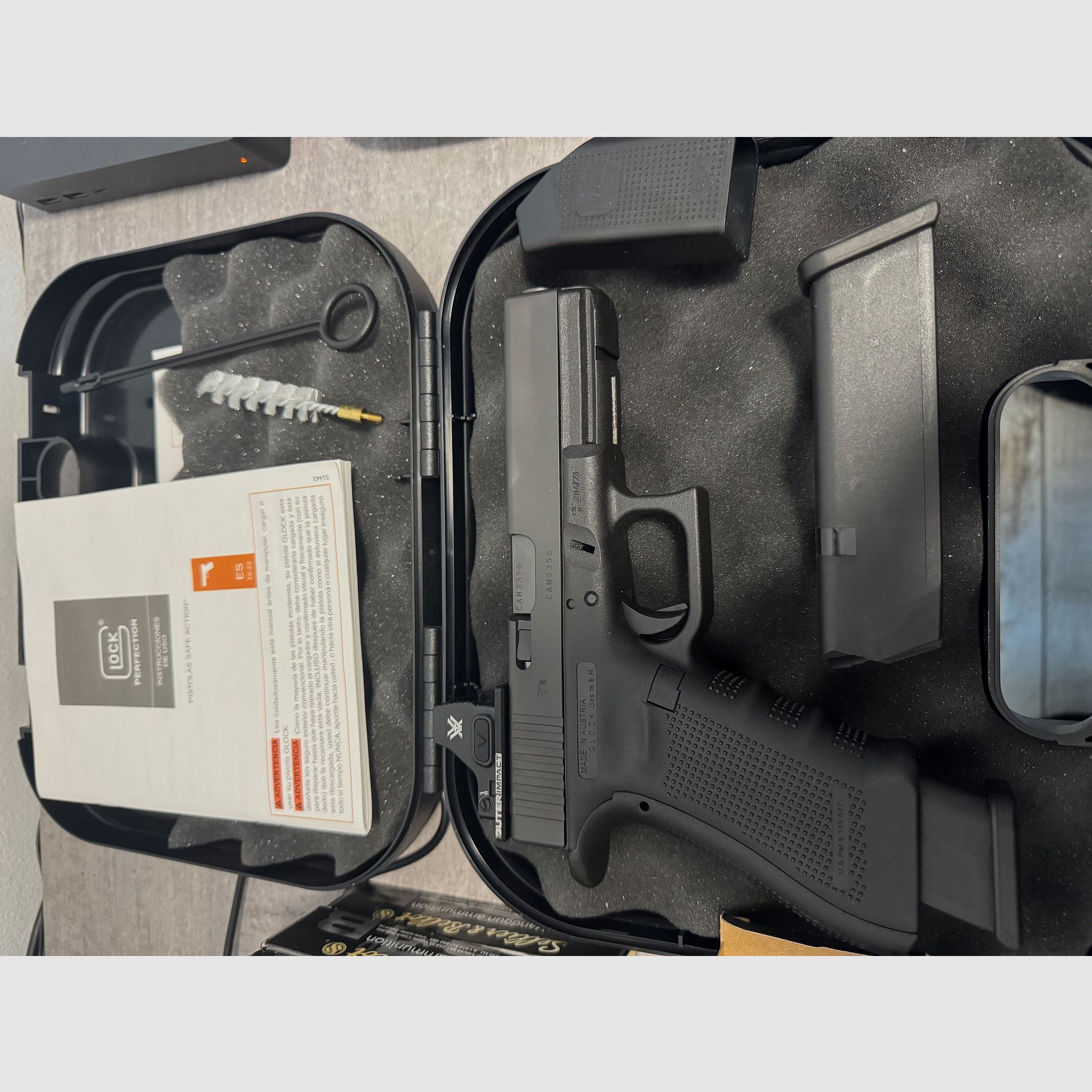 Glock 31 GEN 4 in 357 SIG Neuwertig inkl. Munition, Rotpunkt und Beinholster