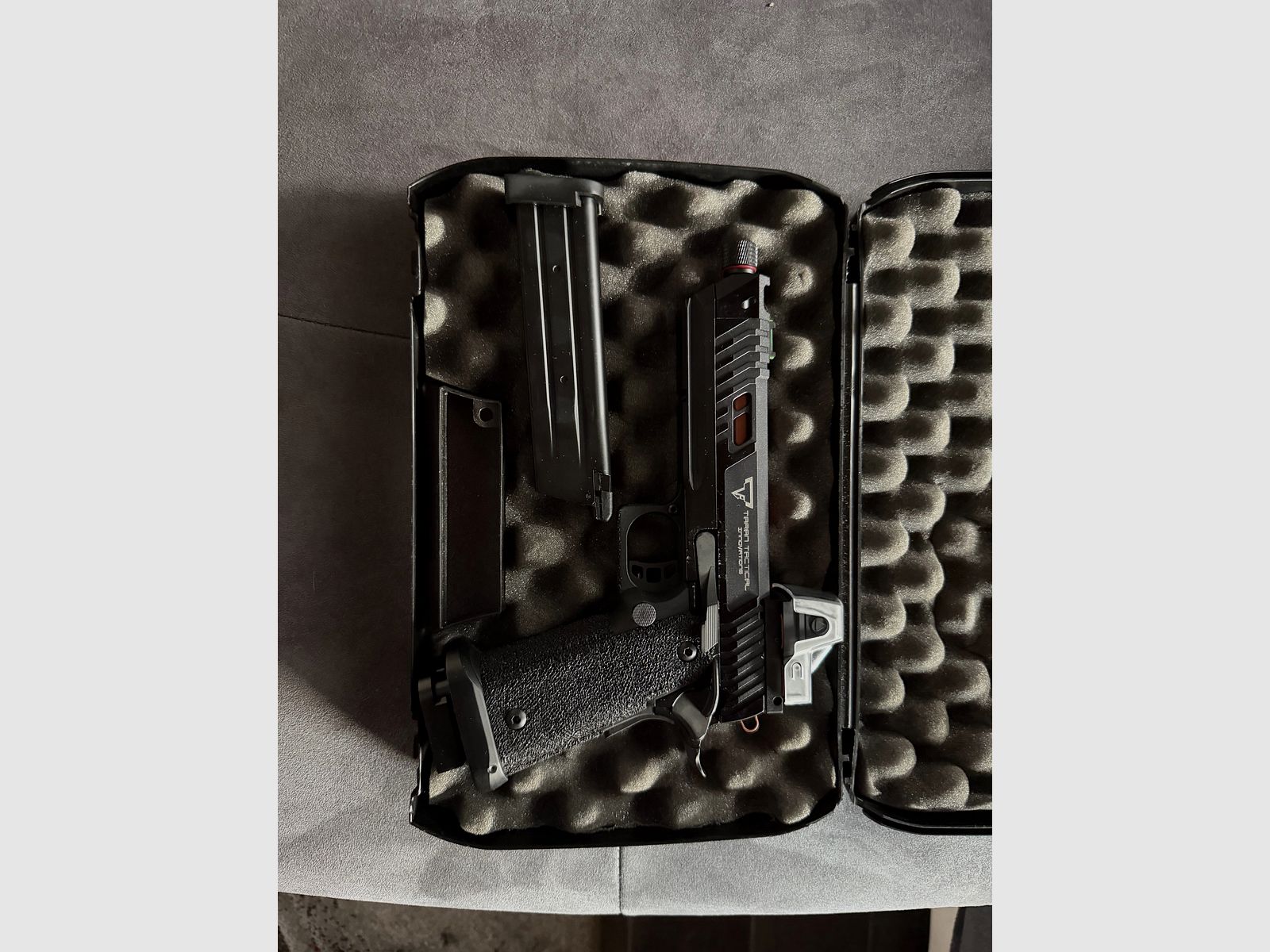 ARMY ARMAMENT TTI PIT VIPER (R601) HICAPA GBB "CNC, BEGADI UPGRADE VERSION" -SCHWARZ