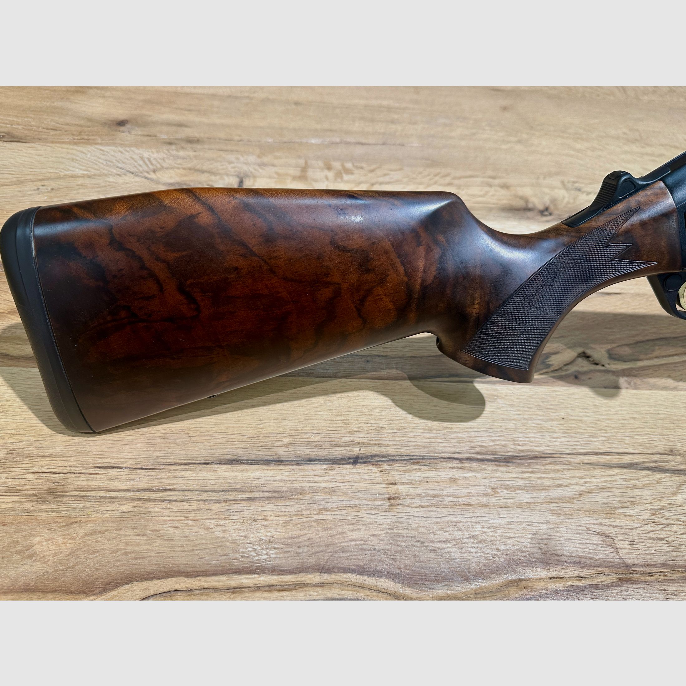 Rifle de repetición Browning Mod. Maral estriado Cal. .308 Win.