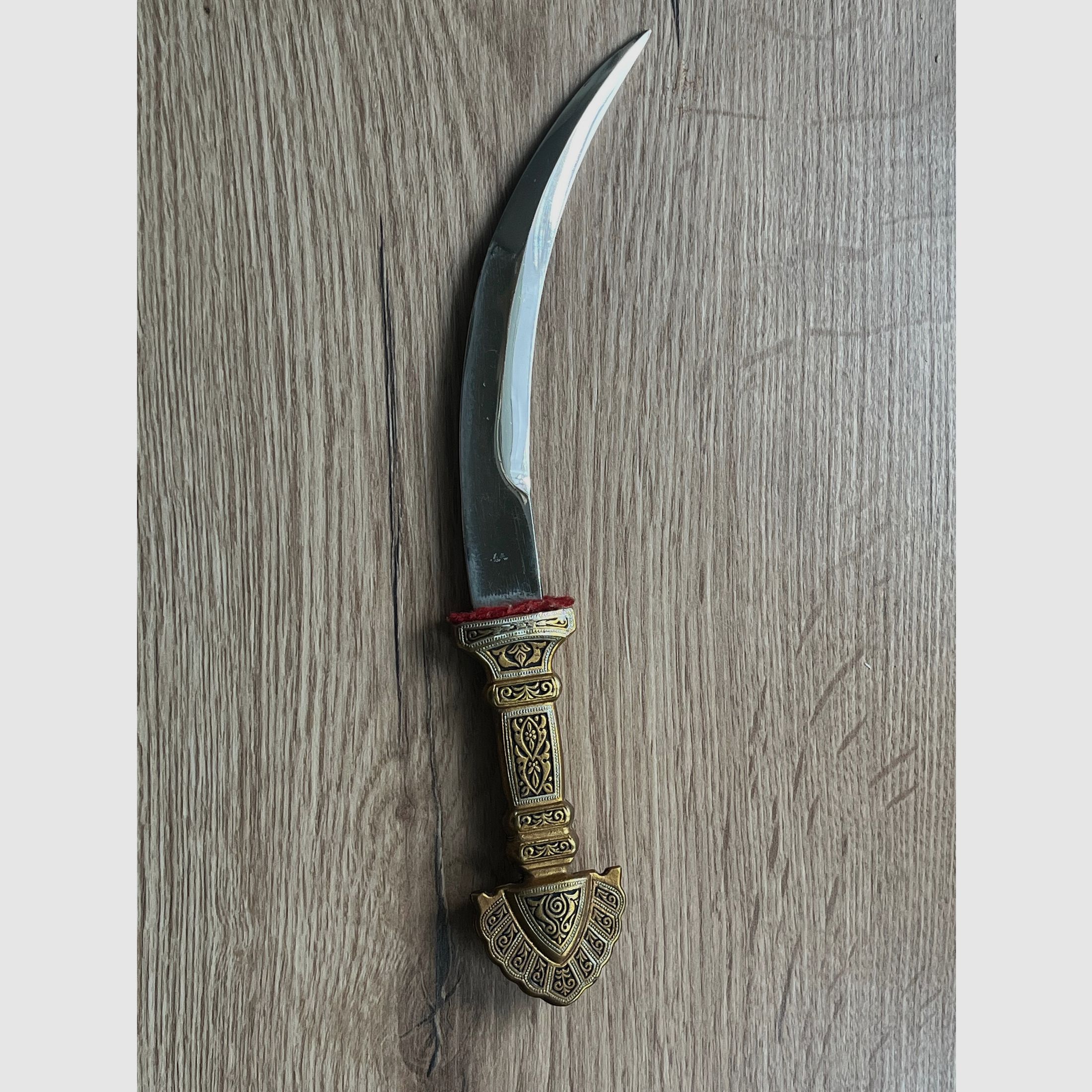 Cuchillo curvo vintage Toledo España