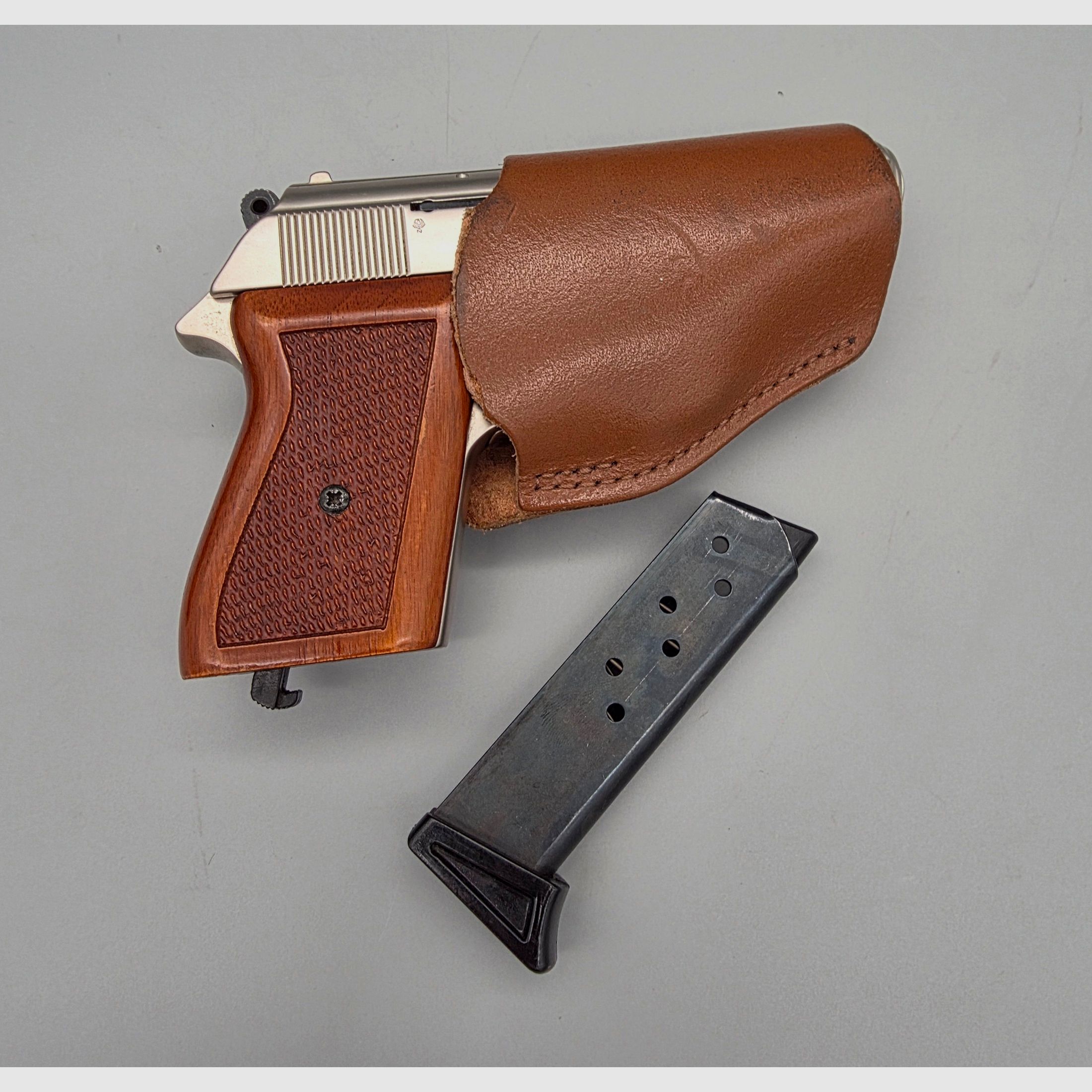 Röhm RG800 PPK clones PTB 414 velour nickel wood grip from the year 1993 caliber 8mm K blank SRS RG 800
