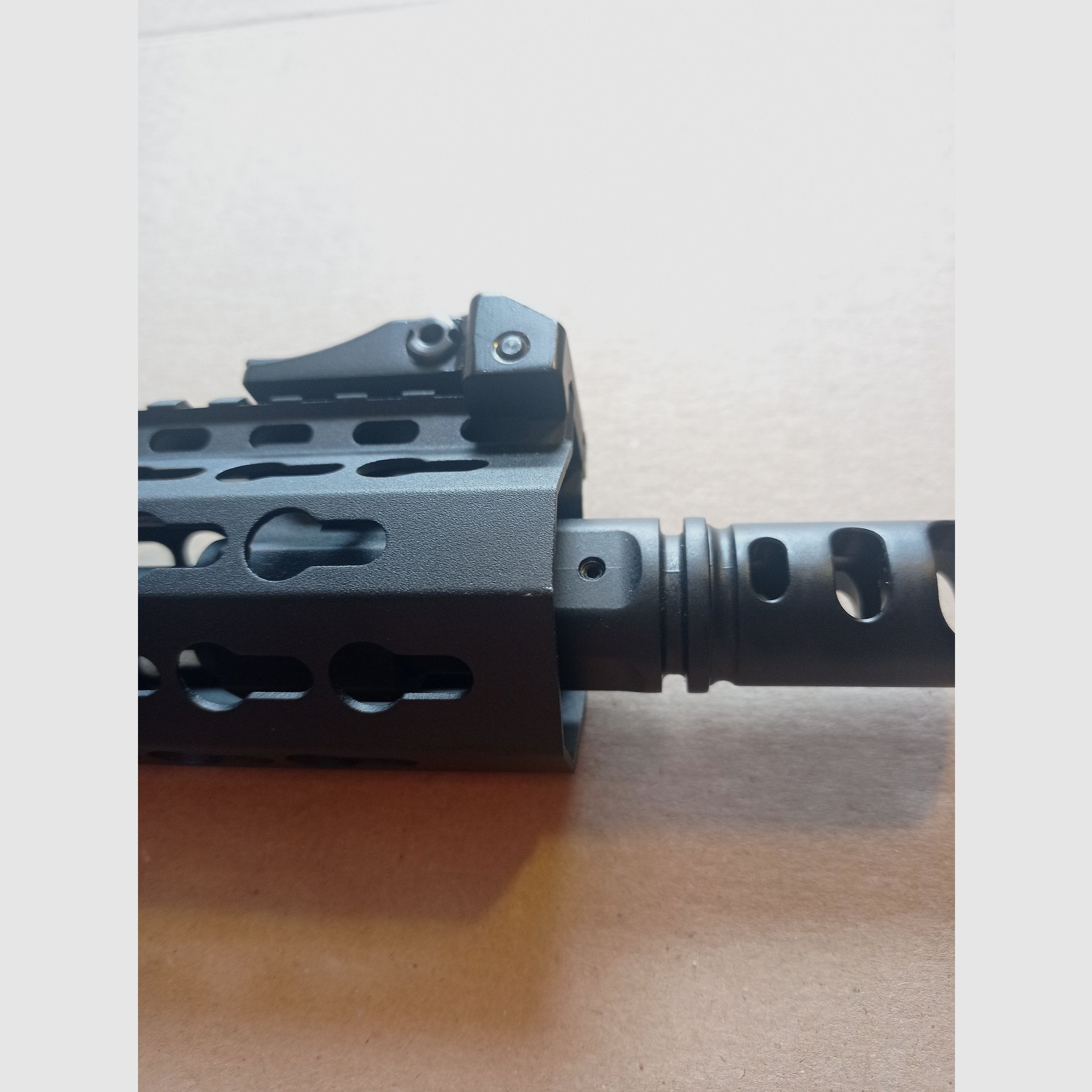 Airsoft rifle G&G GC16 SR CQB 0.5J with accessories