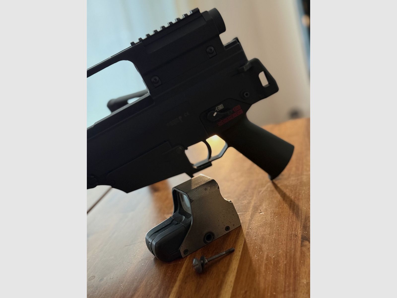 HK G36C Airsoft Rifle – incluido Red Dot, correa y accesorios