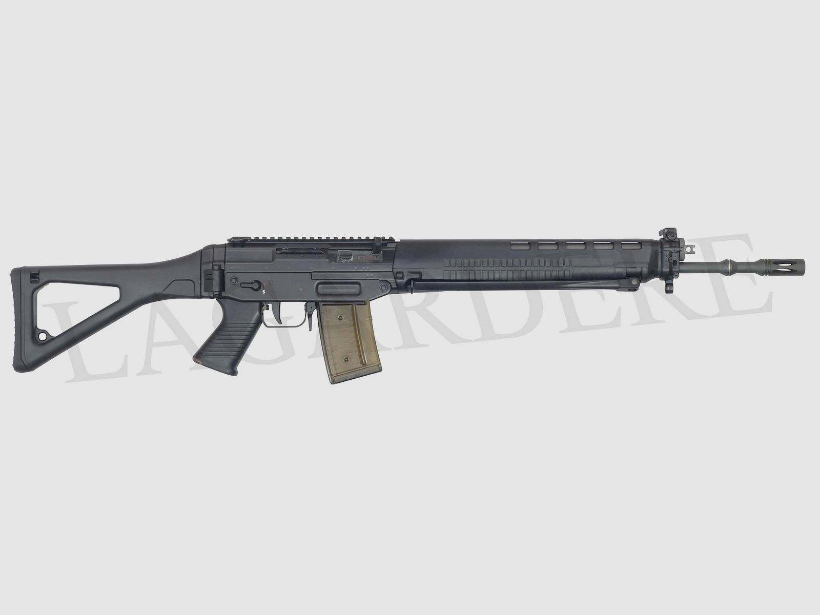 SAN SWISS ARMS SG 550-1 RAIL SEMI-AUTO SCHWARZ (SEMI-AUTOMATISCHE FLINTE)