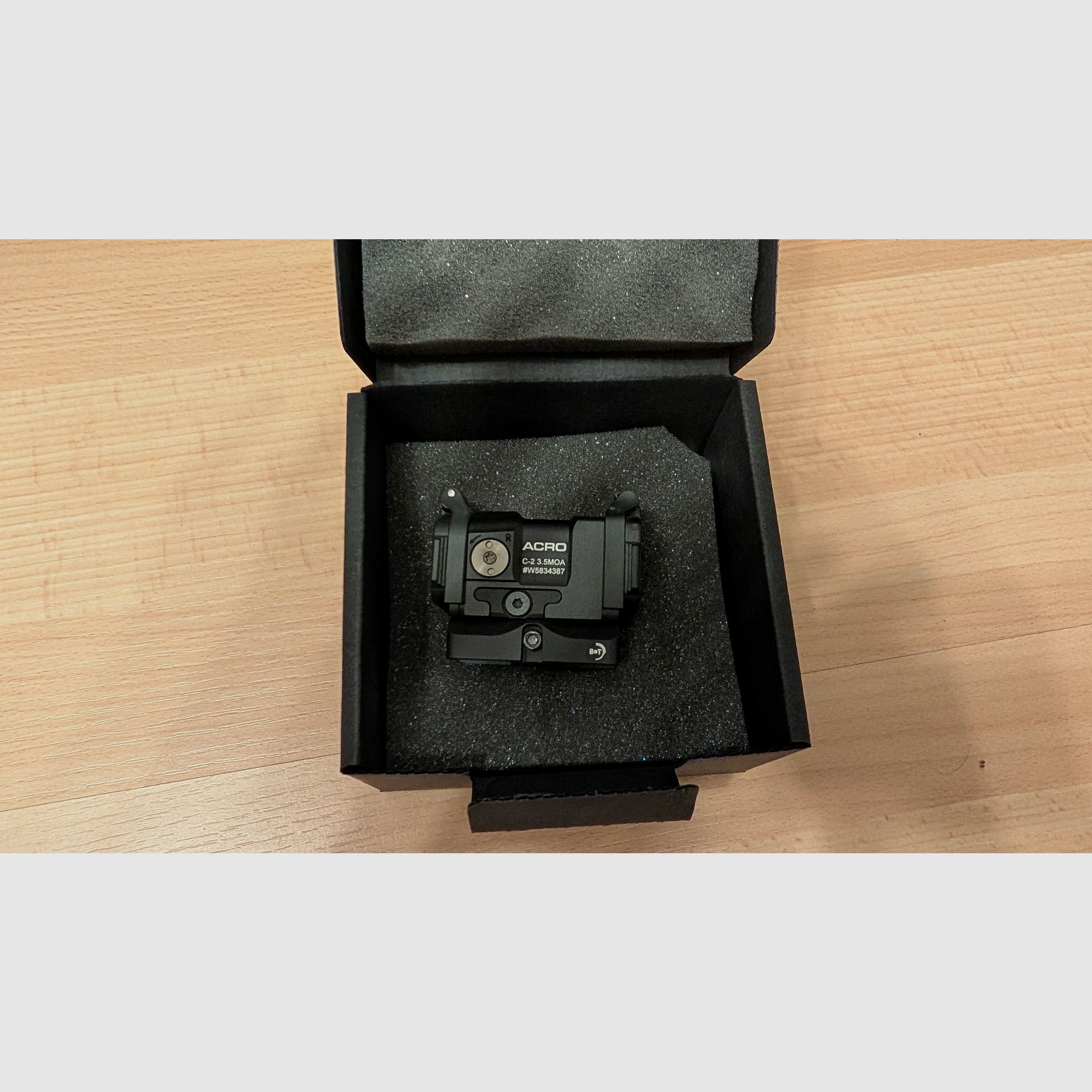 Aimpoint Acro C2 3.5 MOA inkl. Flip Ups und Picatinny Montage - Wie neu