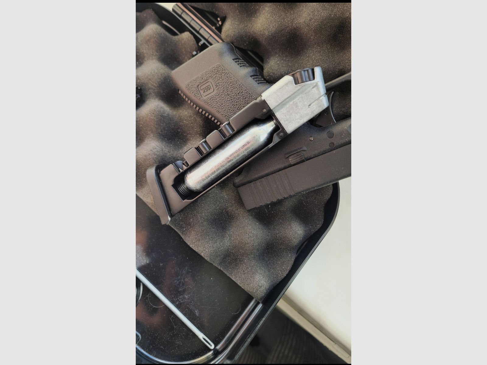 Glock 17 Co2 4.5mm cal. Diabolos/Steel BBs