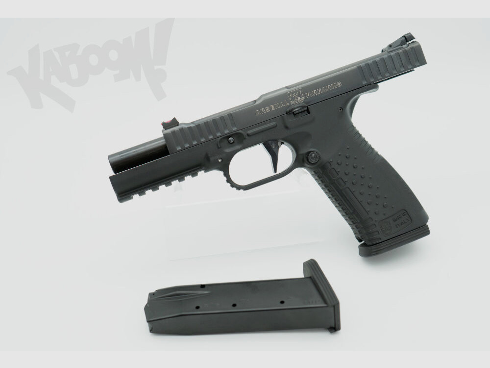 Arsenal Firearms with 5 magazines! Strike One