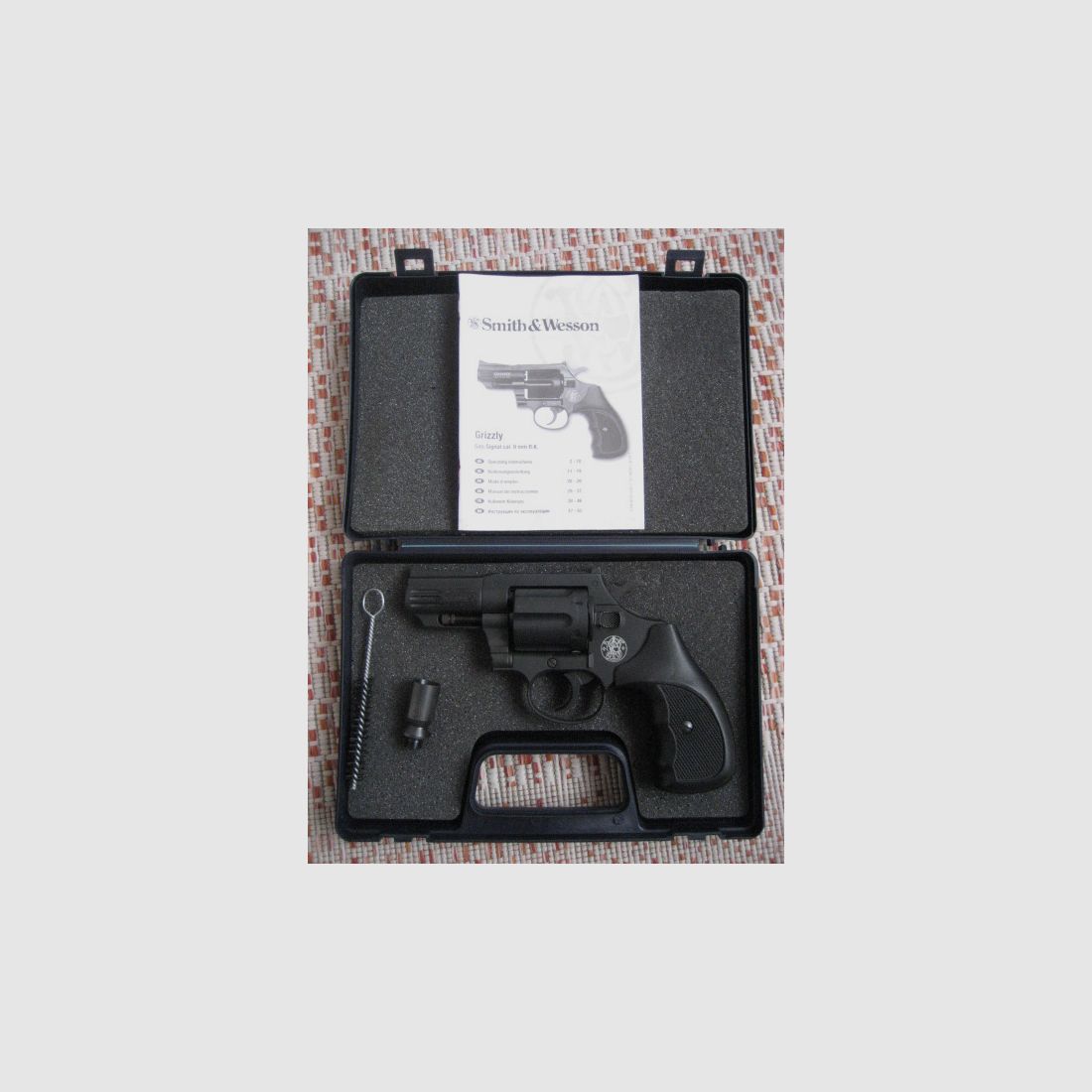 Smith & Wesson Grizzly  9mm Schreckschuss