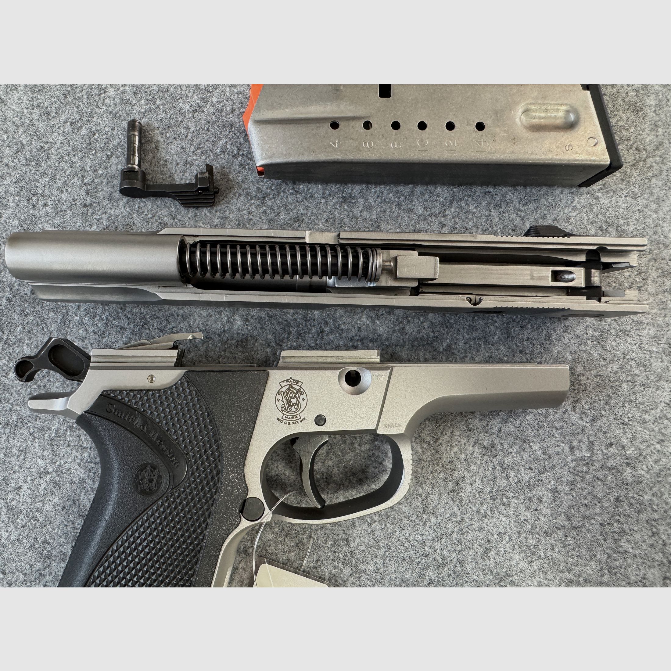 <S&W Super9>