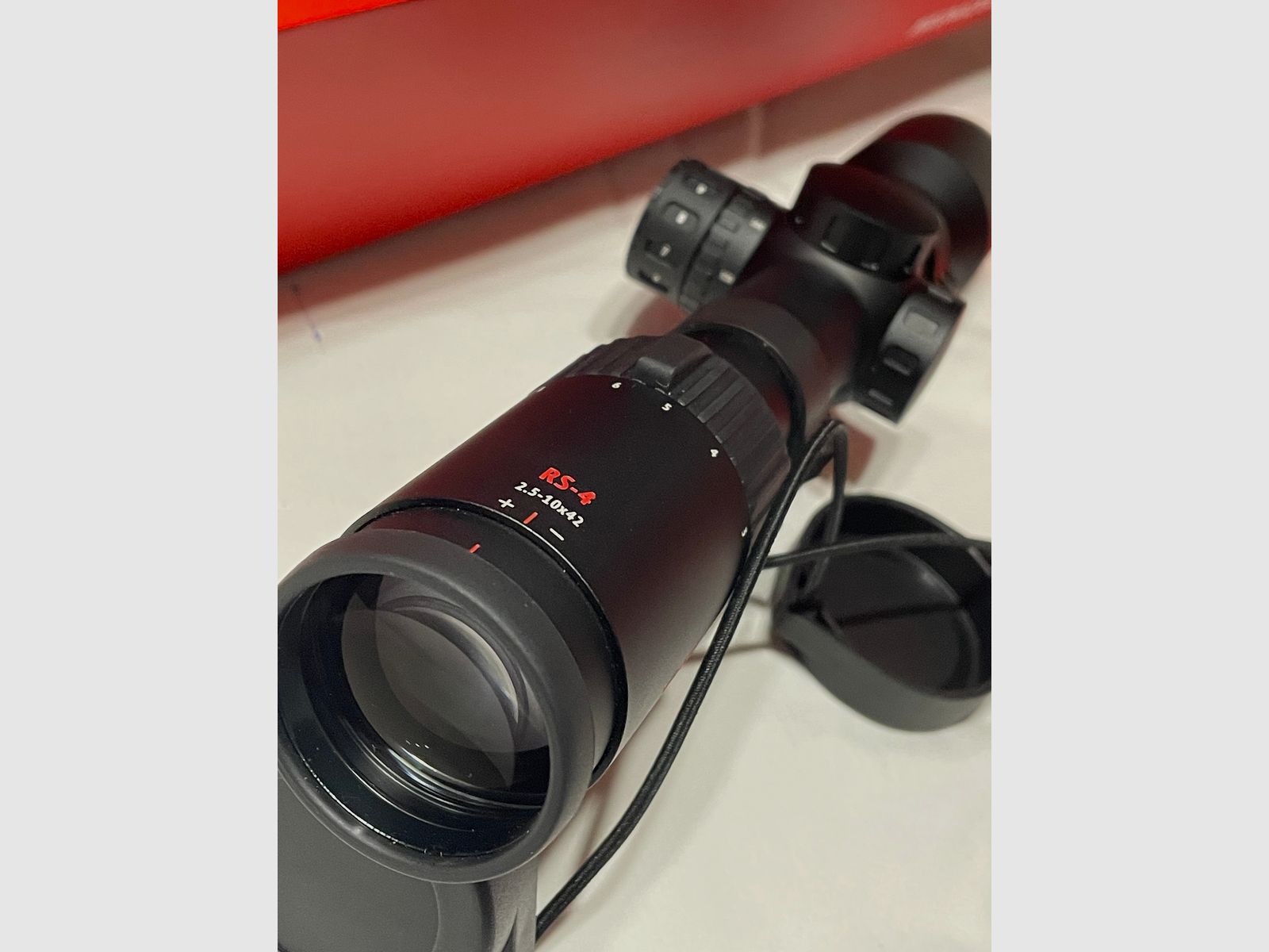 Scope Minox/ Blaser RS-4 2,5 - 10x42 Réticule lumineux 4, avec rail Picatinny Neuf - acheté en 2025 !