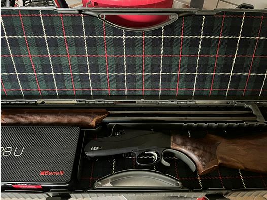 Benelli 828U