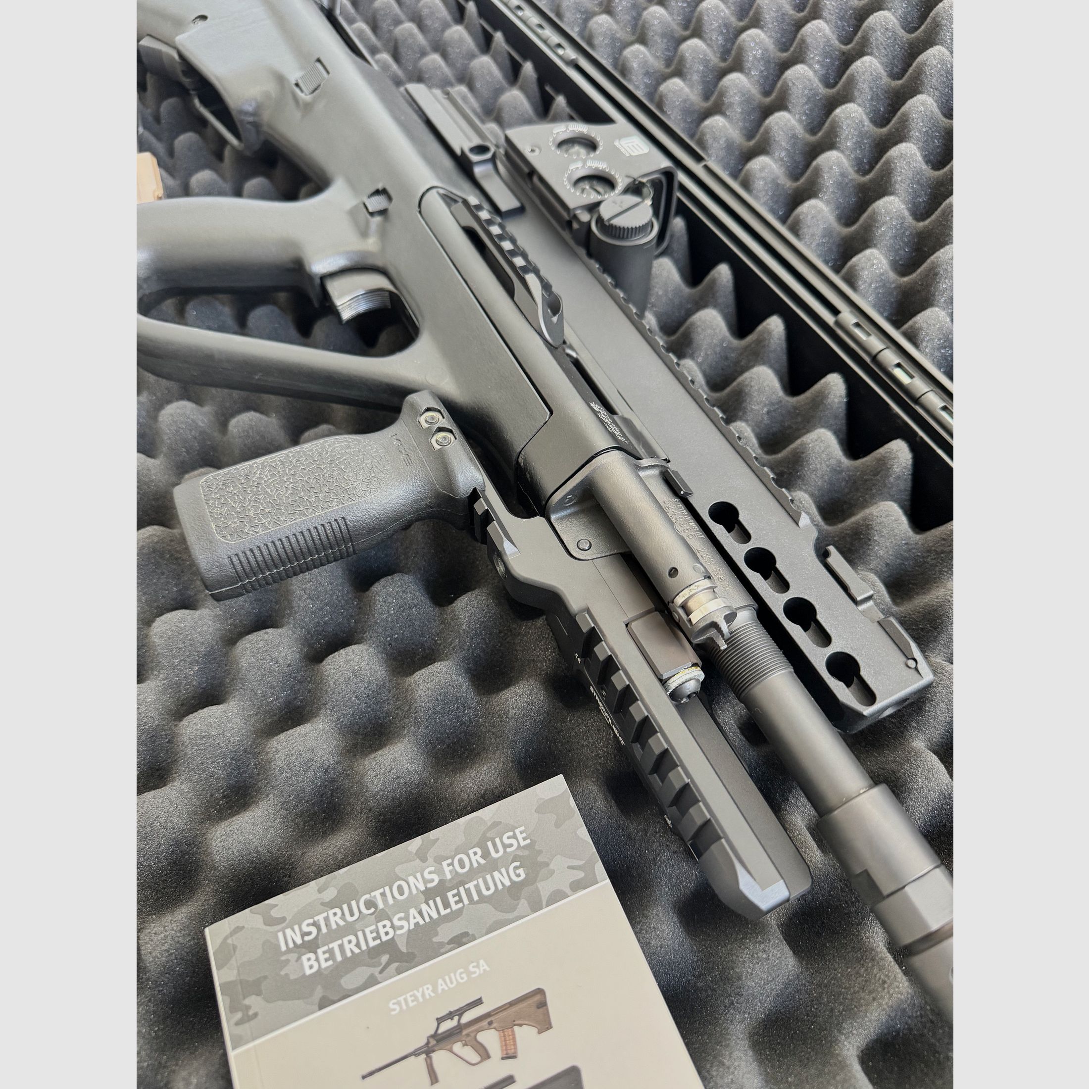 Steyr AUG-Z A3 S.W.A.T. incl EOTECH XPS2-0 & Streamlight TLR RM2