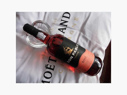 3 Flaschen-Angebot: DON PABLO ROSE Portwein-Erstklassig 0,75 ltr. Jg.2023