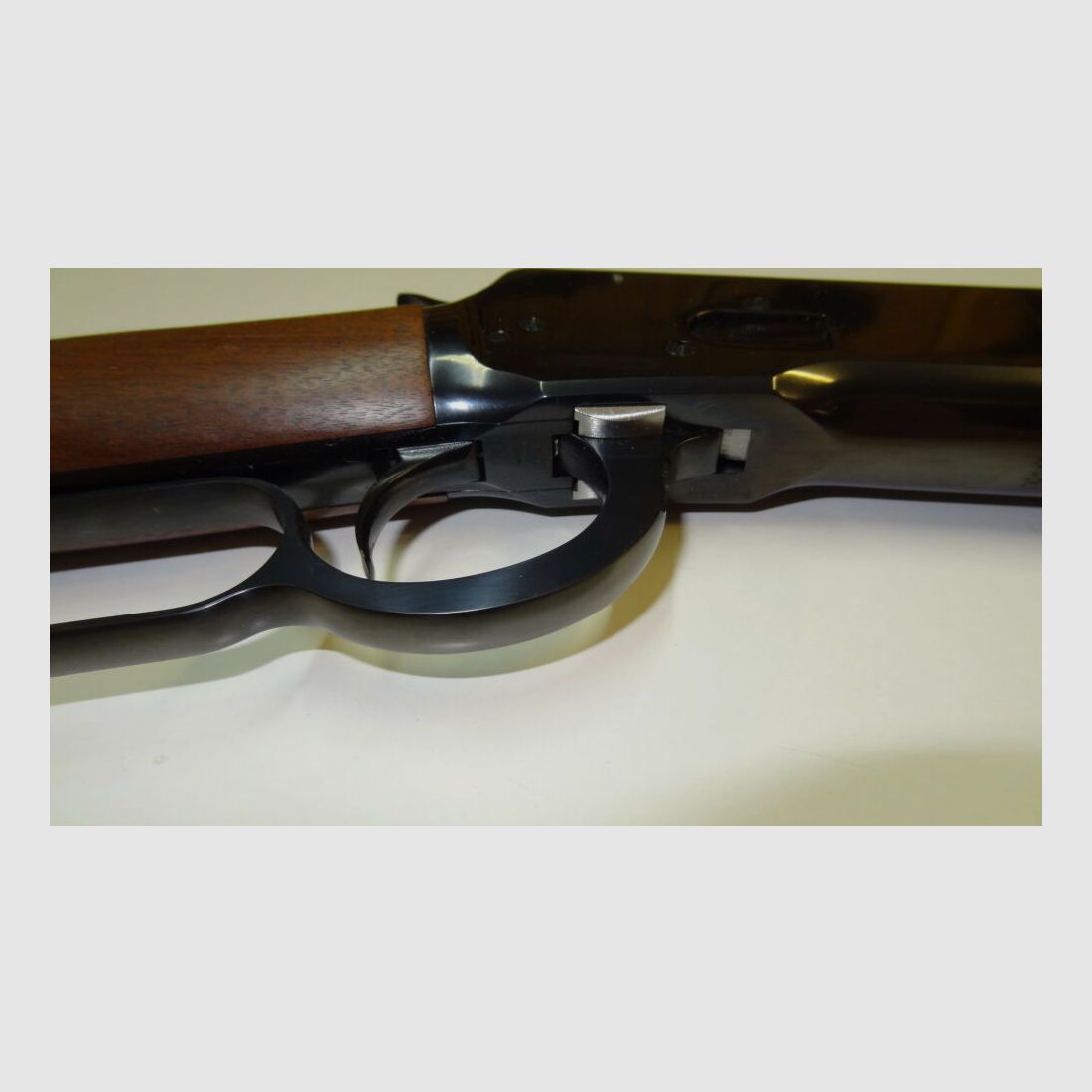 Winchester karabinek z podwójnym mechanizmem przeładowania Winchester Model 1892 Krótki Karabin 20" .357Magnum