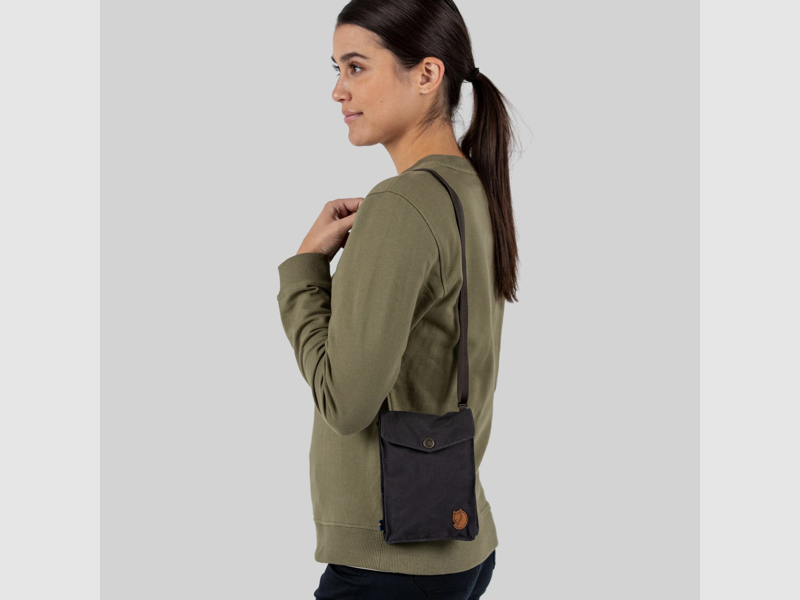 FJÄLLRÄVEN Kieszeń Ciemna Oliwka