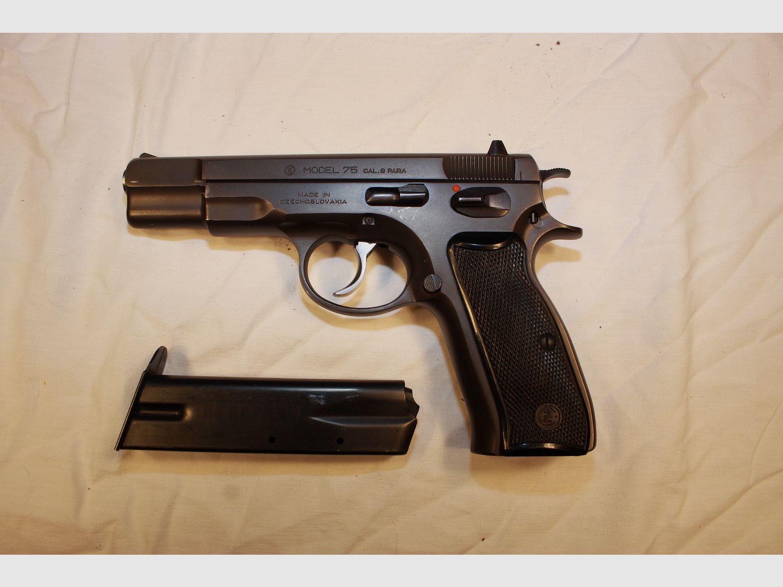 CZ 75.