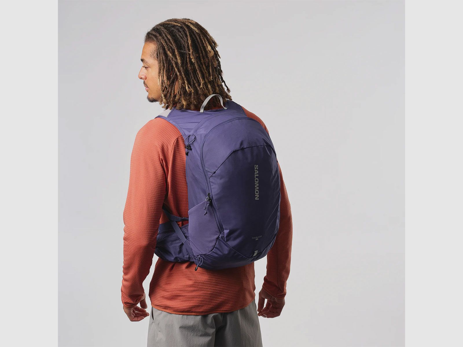 Rucksack – SALOMON – TRAILBLAZER 20 Mazarine Blue / GHOST GRAY 16-4703 TCX, Bild 4 von 4
