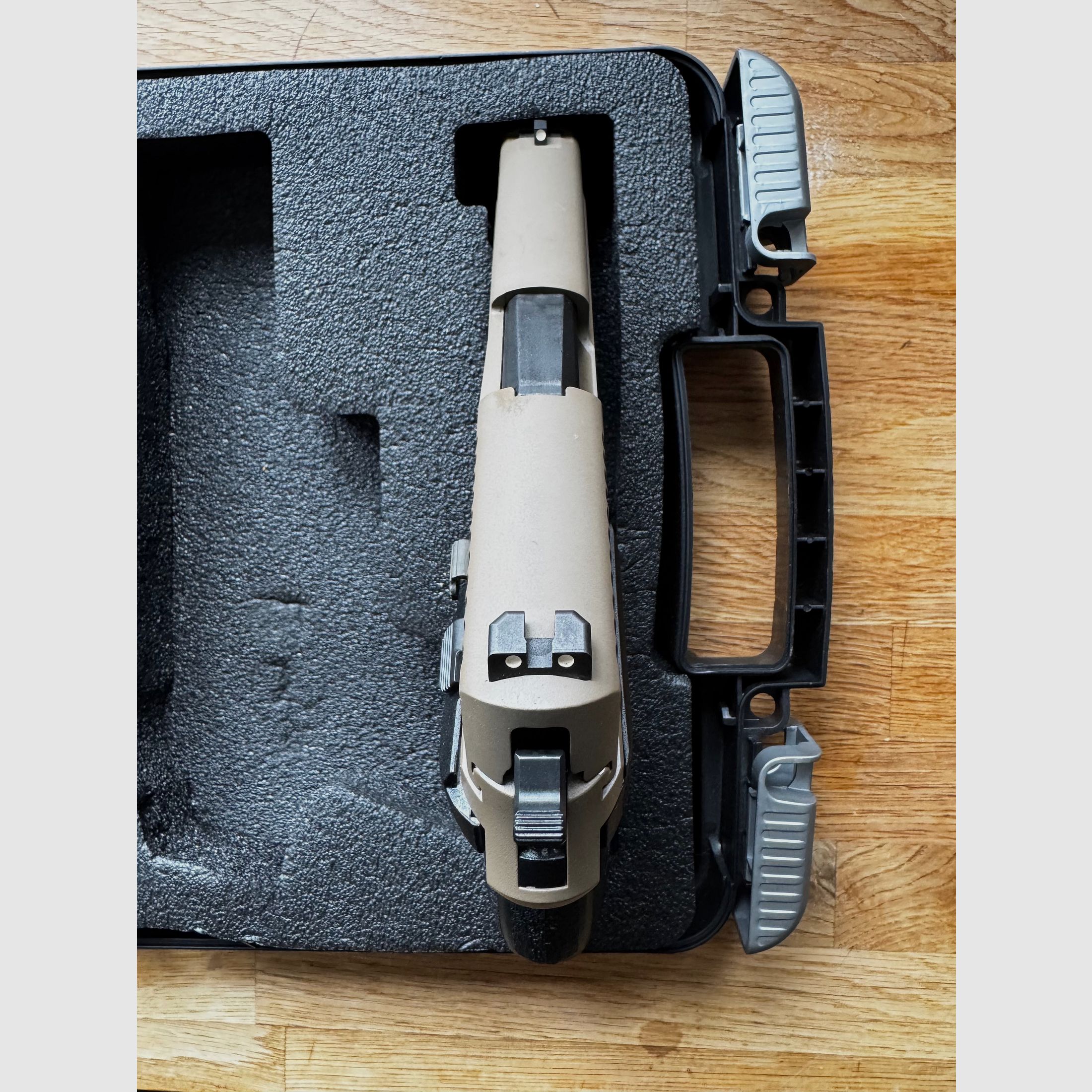 Sig Sauer P 226 MK 25 Desert FDE 9 mm Luger *wie neu* 