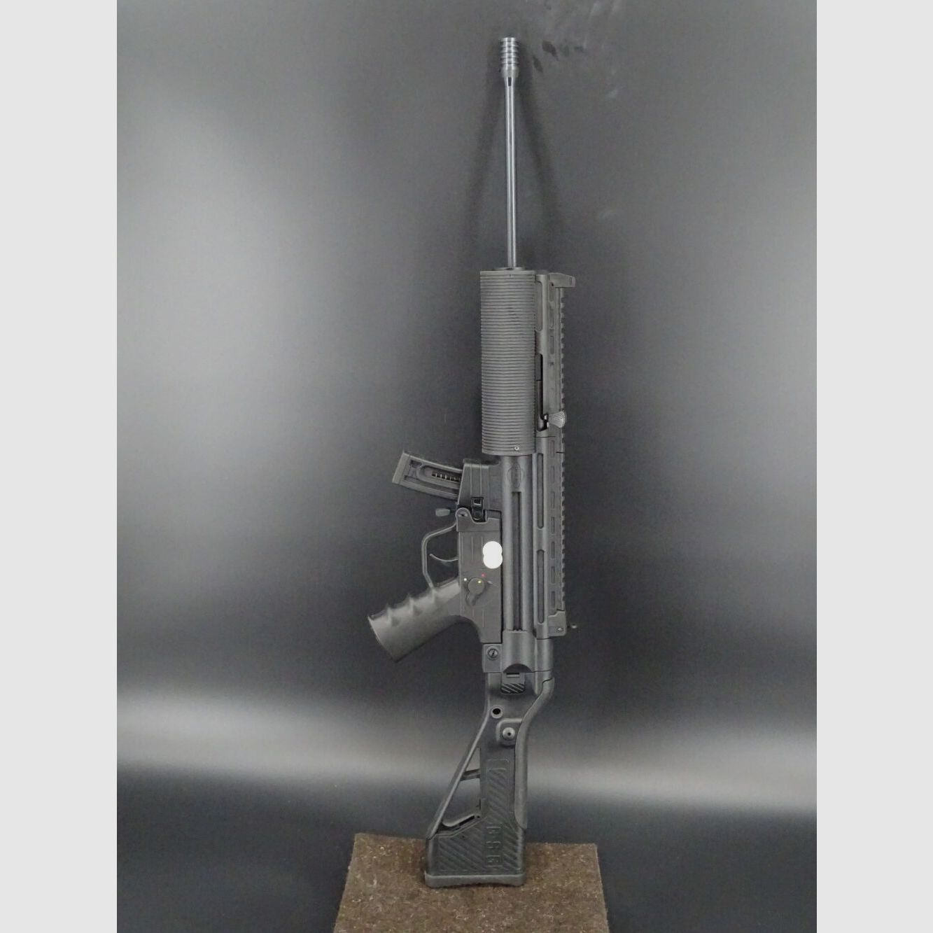 GSG 16 ungeschossen Kaliber .22lr 16