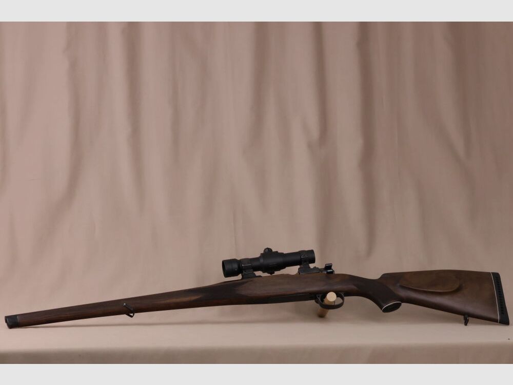 Frankonia Stutzen M98 // Sistema DWM // Aimpoint // senza mirini aperti