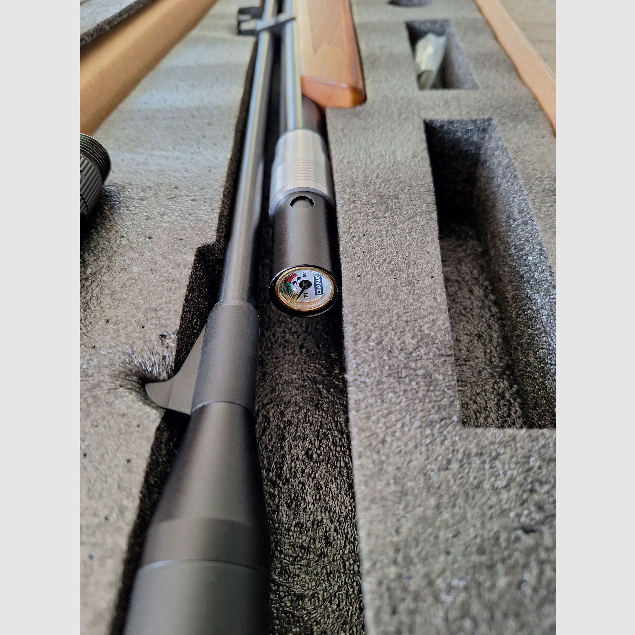 Diana Trailscout Wood Co2-Rifle 4,5 mm Diabolo avec accessoires