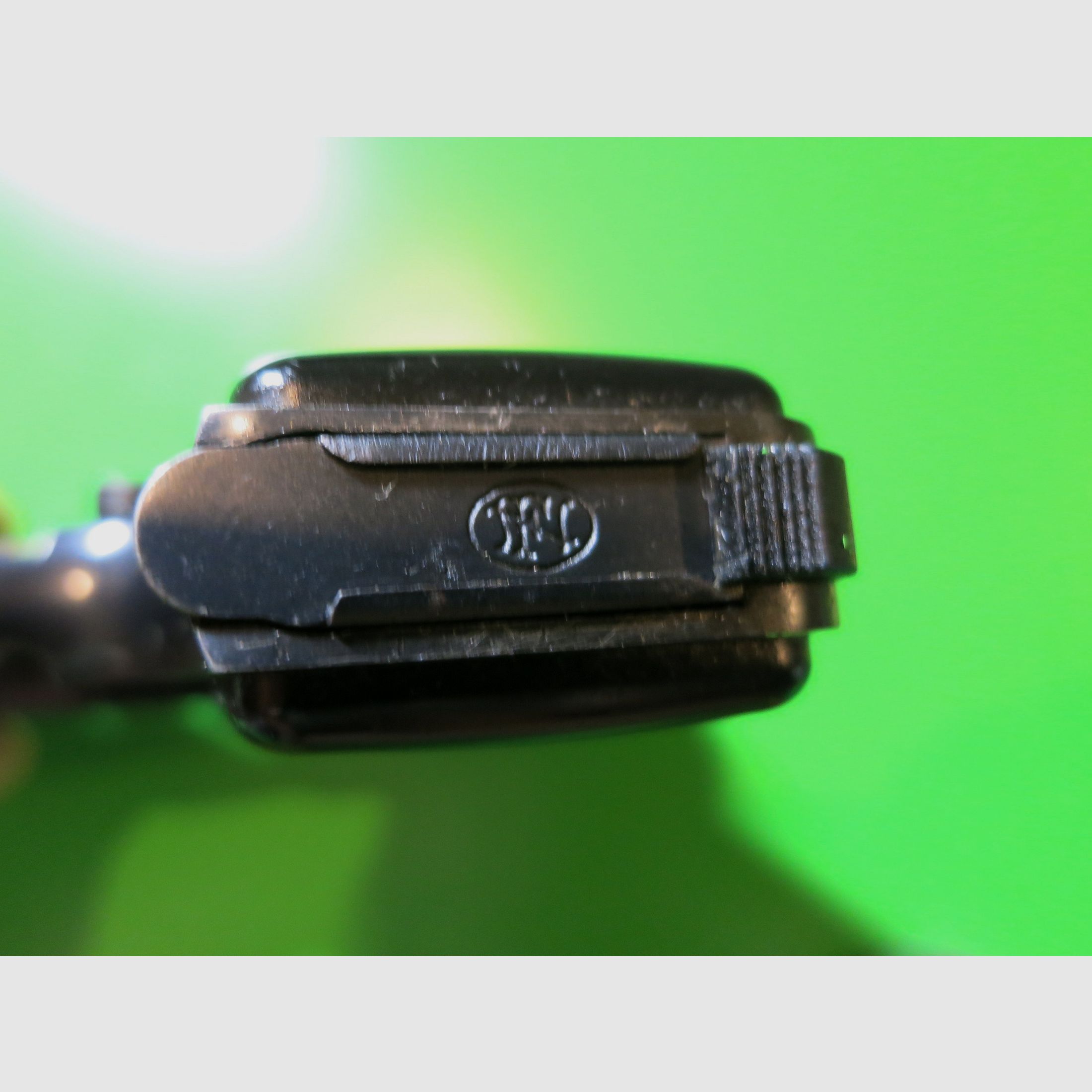 FN Herstal Browning Taschenpistole (Vest Pocket), Kal. 6,35 mm, FN Baby Browning, FN 1906, VP .25     #98-