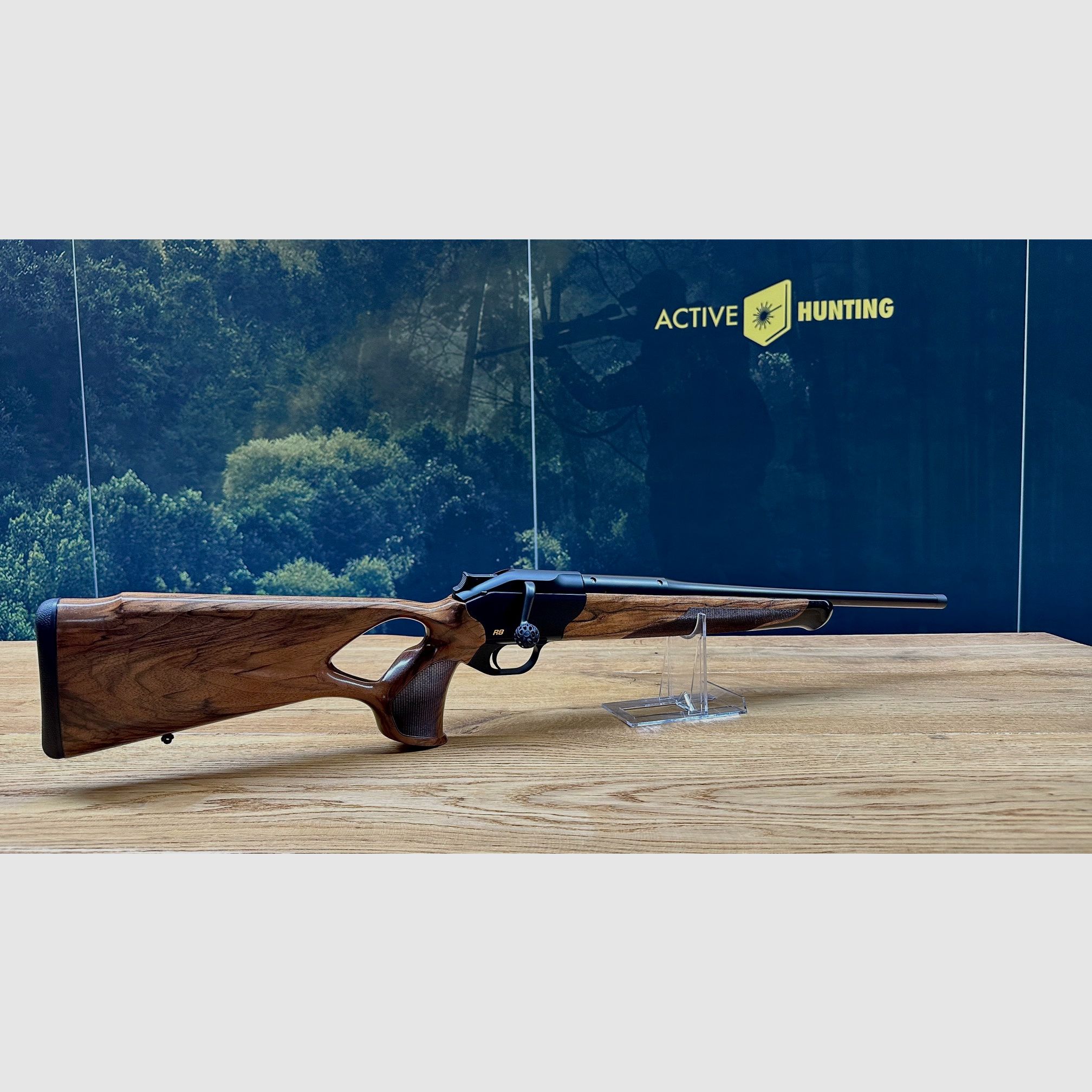Blaser R8 Success / HK 4 / Lochschaft / gekürzter Lauf / M15x1 / Kaliber nach Wahl / AH Kammergriffkugel