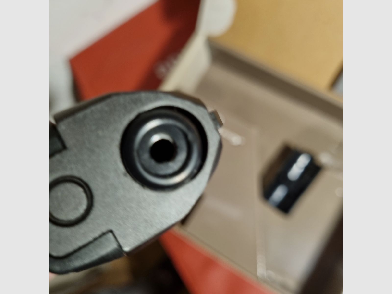 Beretta CO2 Pistole Px4 Storm, je 500 Diabolos u. Rundkugeln, Pistolentasche.