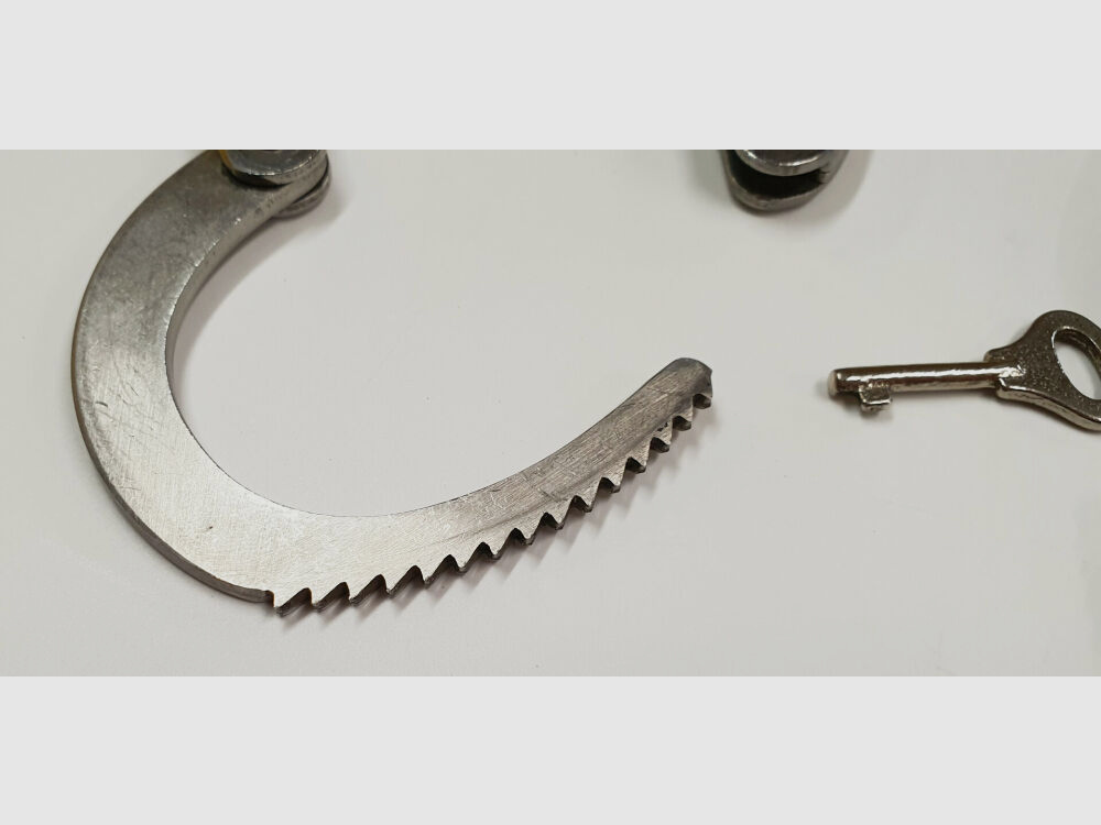 CLEJUSO Clemen & Jung e.K. Handcuff CLEJUSO No. 12 R, stainless steel handcuff, made in Germany, used