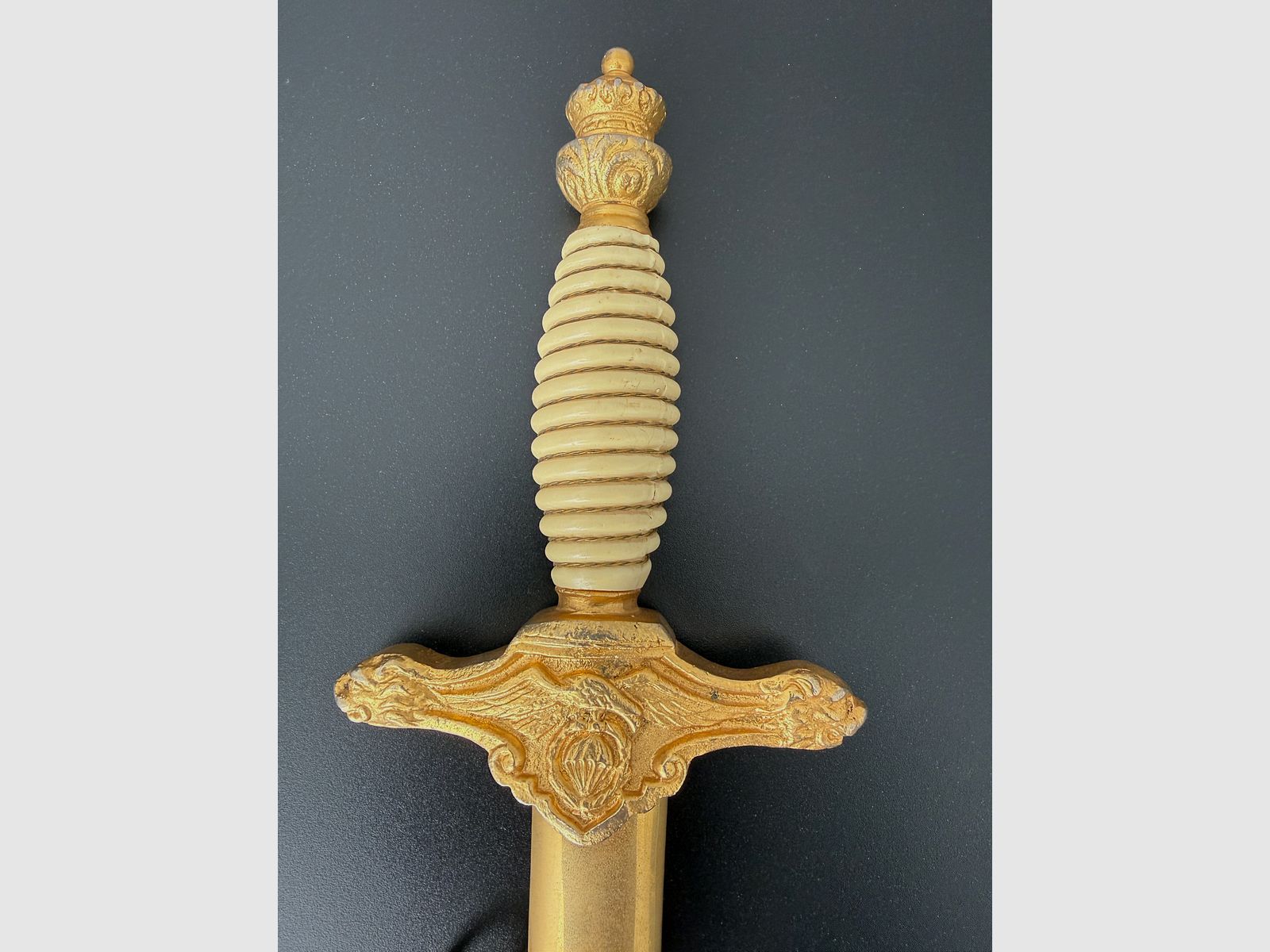 Dolch für Offiziere der spanischen Fallschirmjäger