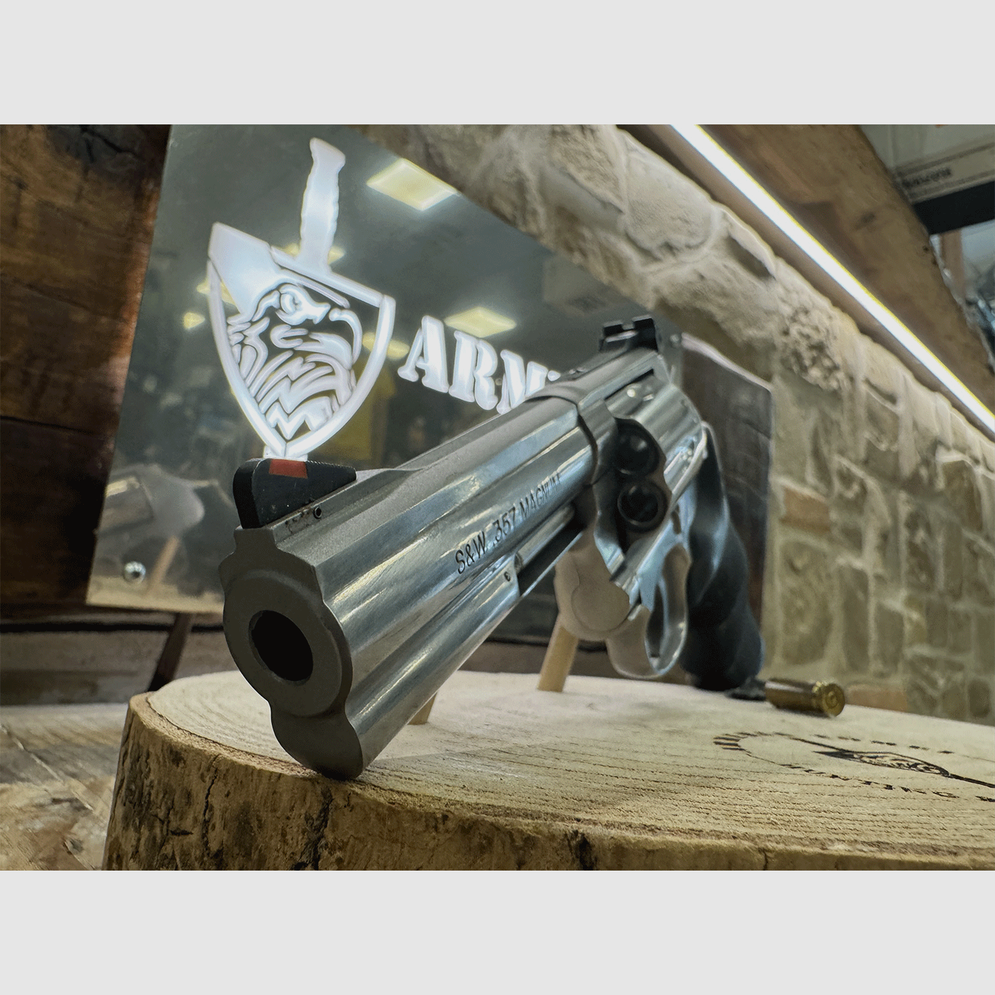 USED – REVOLVER – SMITH & WESSON MOD. 686-6 4" cal. 357 Mag., image 2 of 5