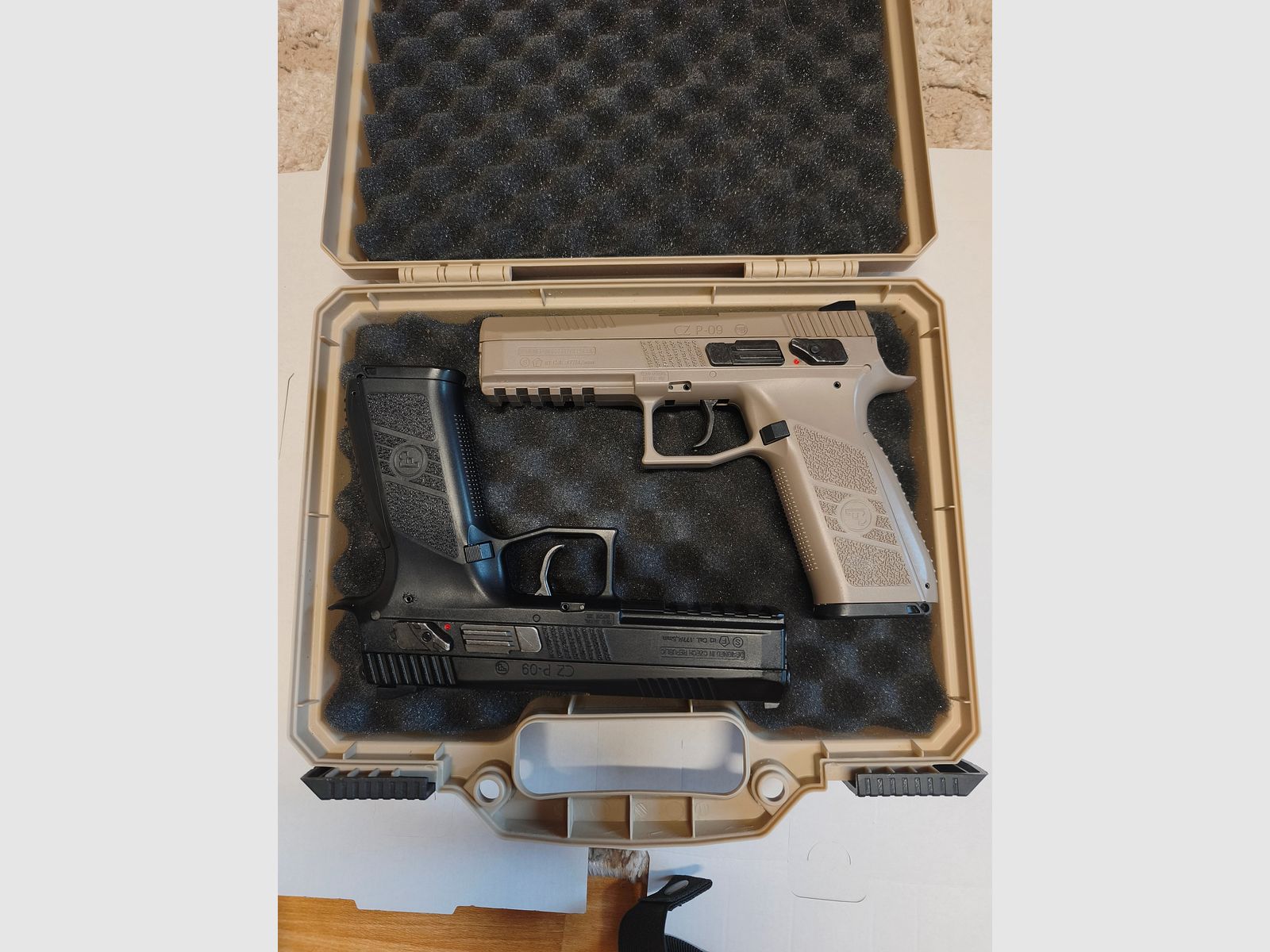 2x CO2 Pistool CZ P-09 4,5mm