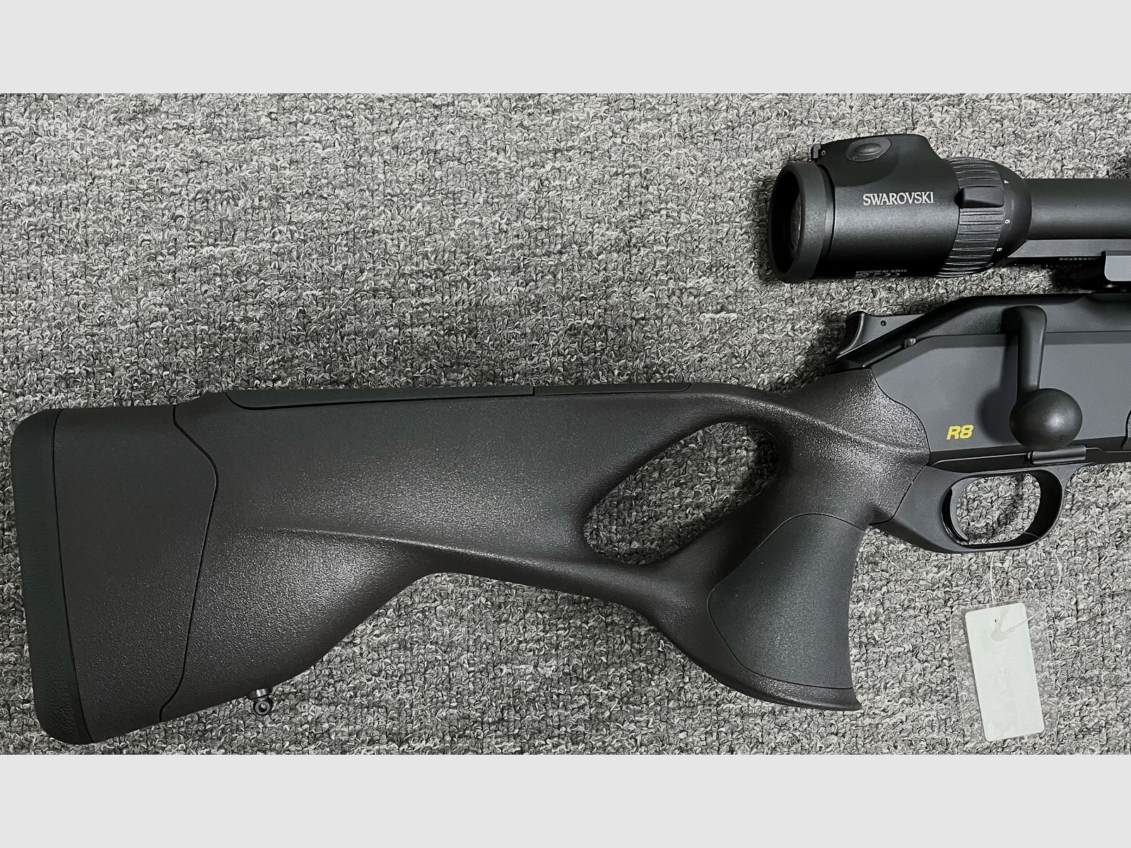 Blaser R8 Ultimate VSR 8x57 IS + Swarovski 2-12x50 + Sattelmontage