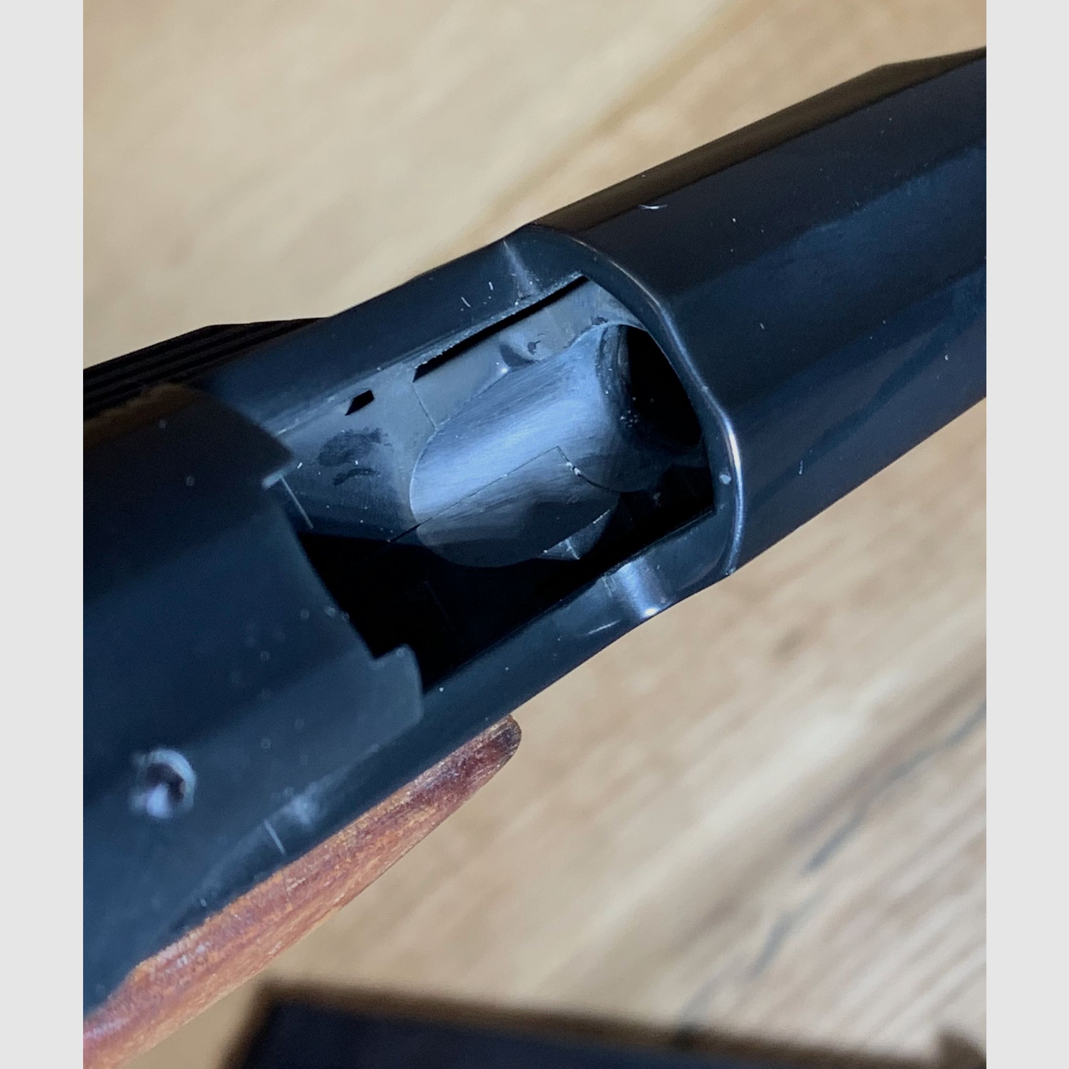 Walther P88 Compakt Signalpistole 9mm P.A.K. mit Holzgriffschalen von Umarex