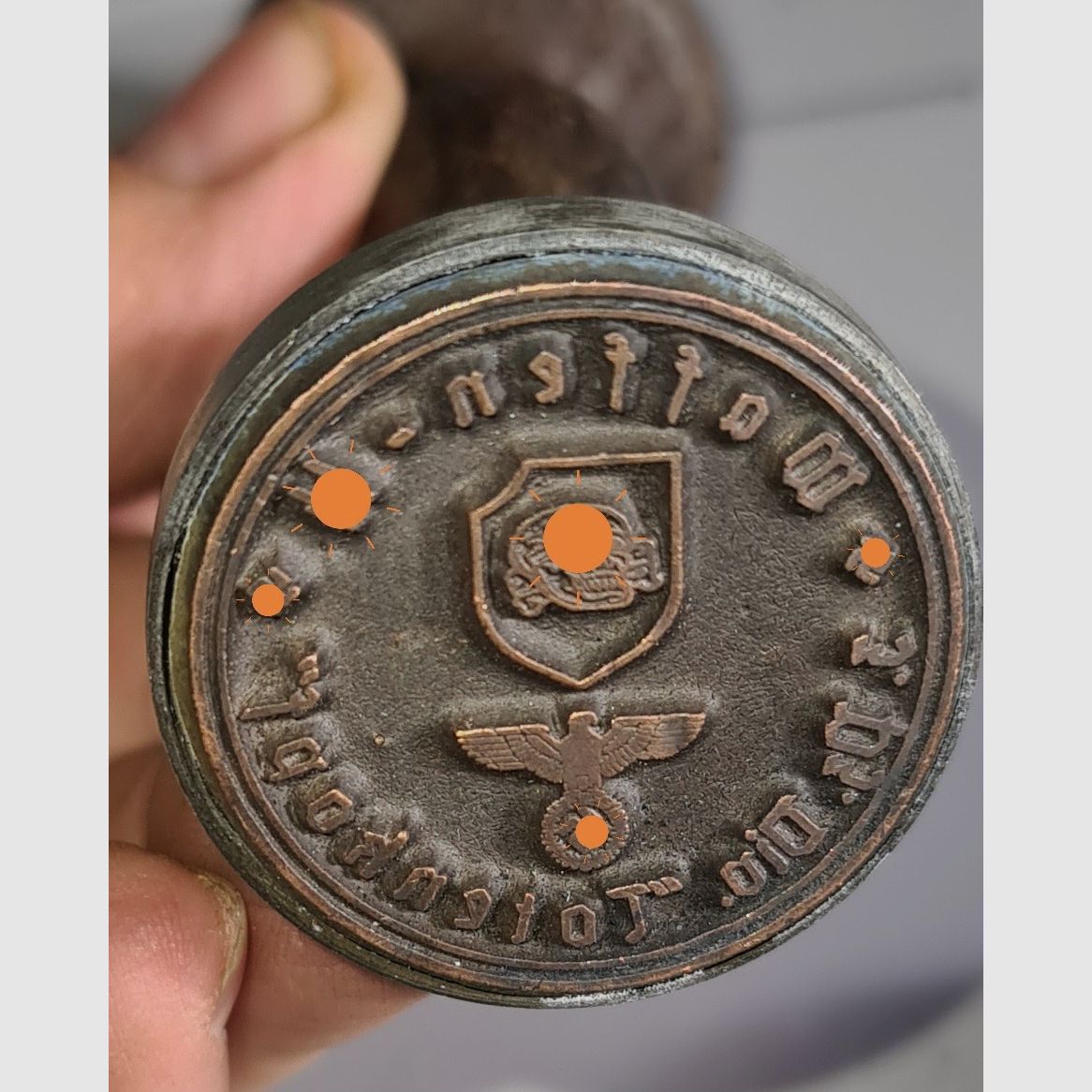 SEVERAL DECORATIVE ITEMS FROM THE WEHRMACHT ERA 1939 - 1945 / ASHTRAY, MEDAL, LAPEL PIN, PIN, STAMPING IRON, STAMP, GRENADE, SHELL, FLACK, SHELL, CARTRIDGE, SS, HJ, SA, WAR, METAL,