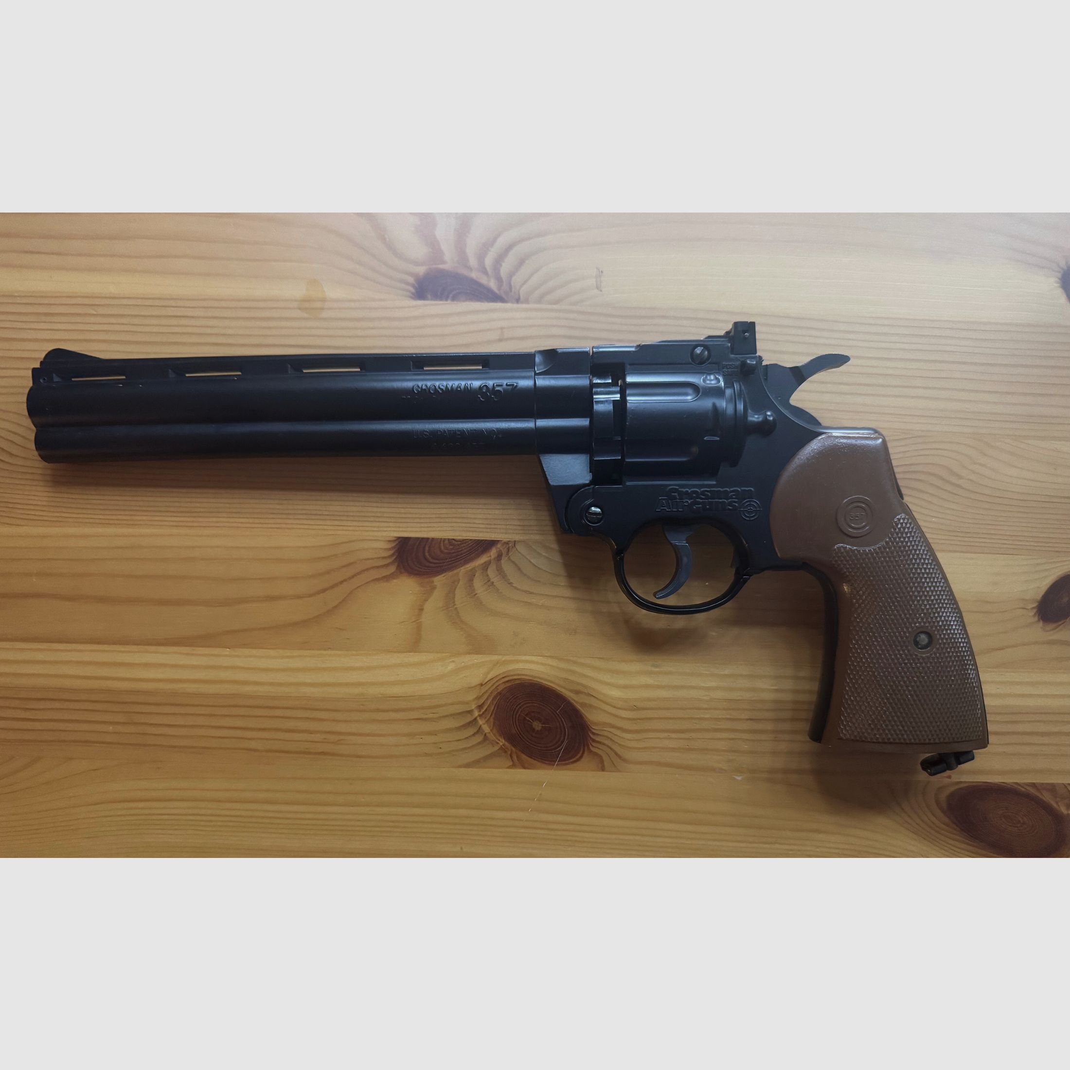 Crosman 357 CO2 Revolver