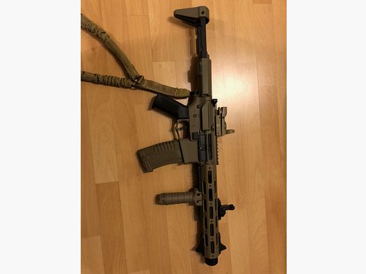 Amoeba M4 013 Dark Earth Airsoft-Waffe