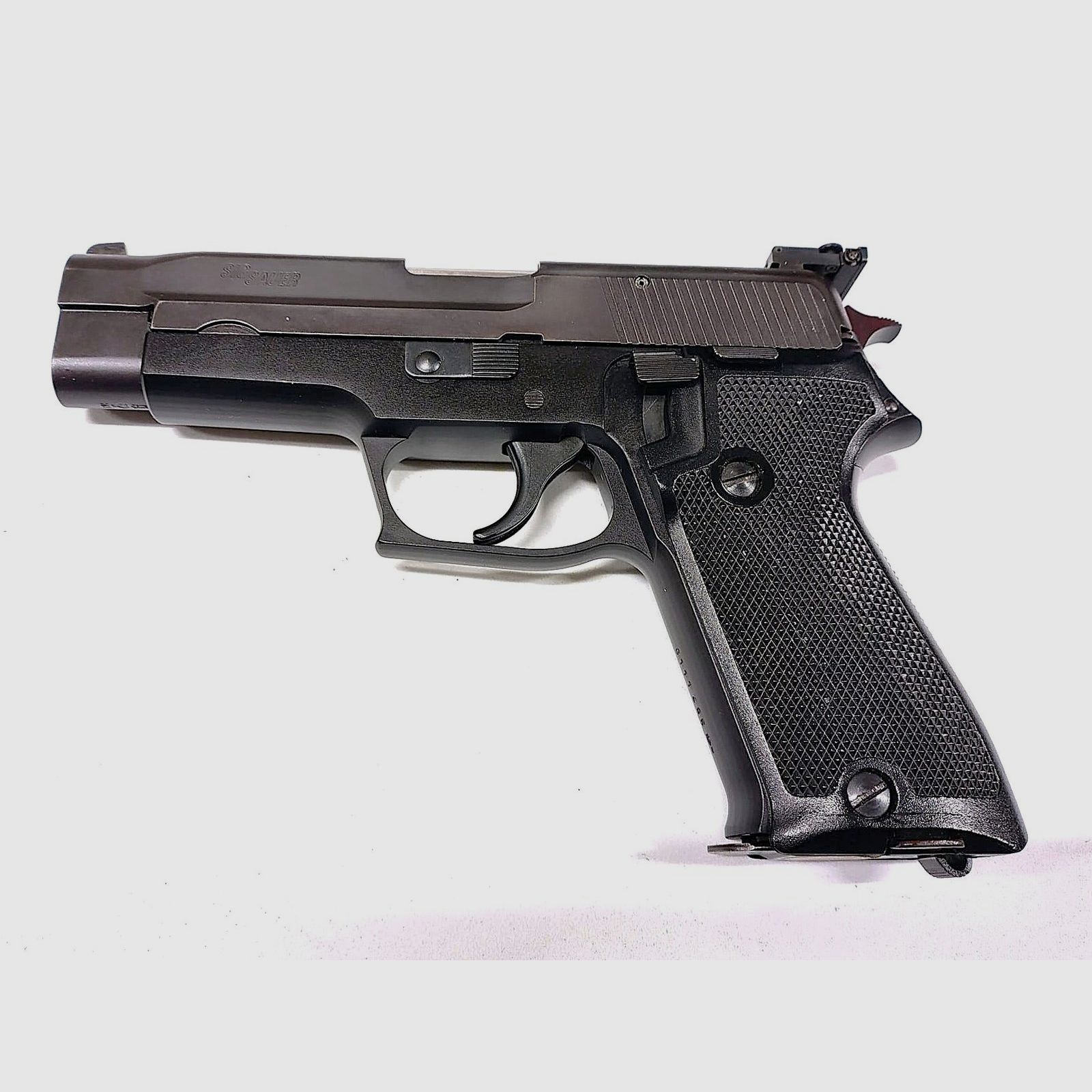 SIG SAUER Mod. P220 Pistool Kal. 9mm, afbeelding 1 van 3