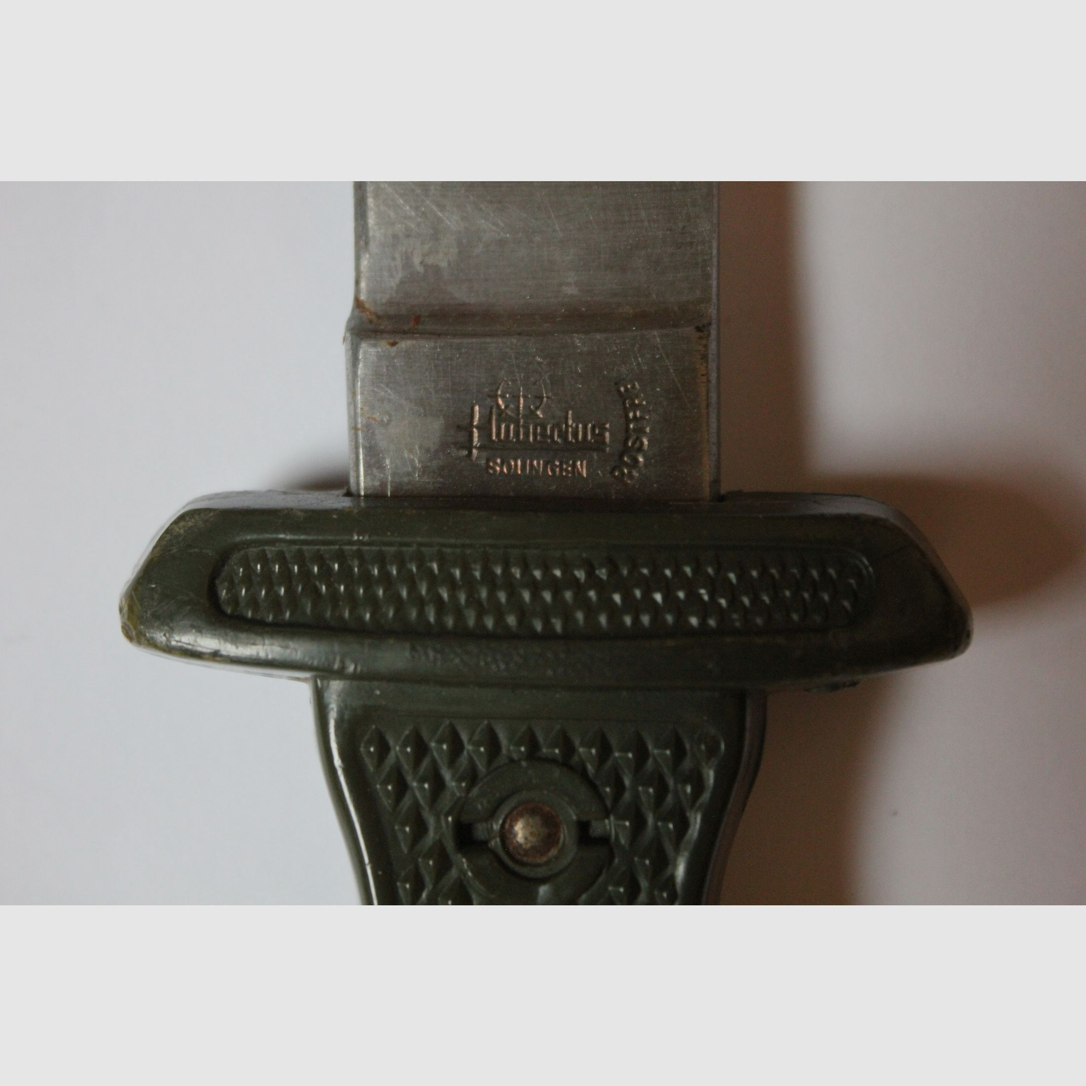 Cuchillo de viaje original de Hubertus Solingen de la Guerra Fría, modelo de cuchillo de combate de la Bundeswehr y visualmente inspirado en el cuchillo de viaje de la HJ