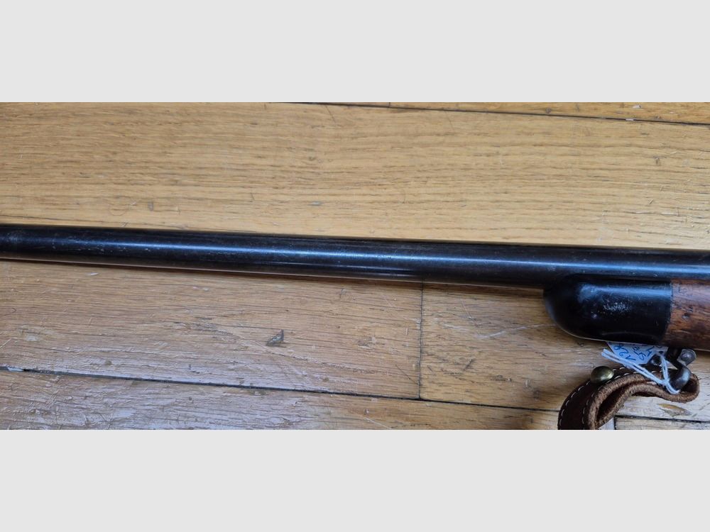 Schöne Steyr Mannlicher Schönauer Büchse — Modell « GK » — Kal. 7×64 — Waffe geprüft 1964 — Deutscher Abzug — Schöne Hölzer — Exzellente Mechanik — Schöner Lauf — Montagebasis aus Stahl — Sehr guter Allgemeinzustand — BE+/TBE, Bild 42 von 43