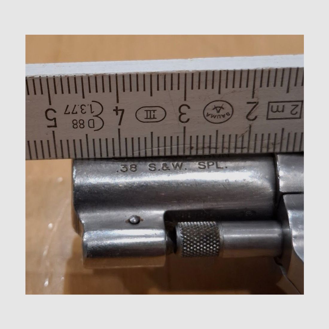 Smith & Wesson 60-12