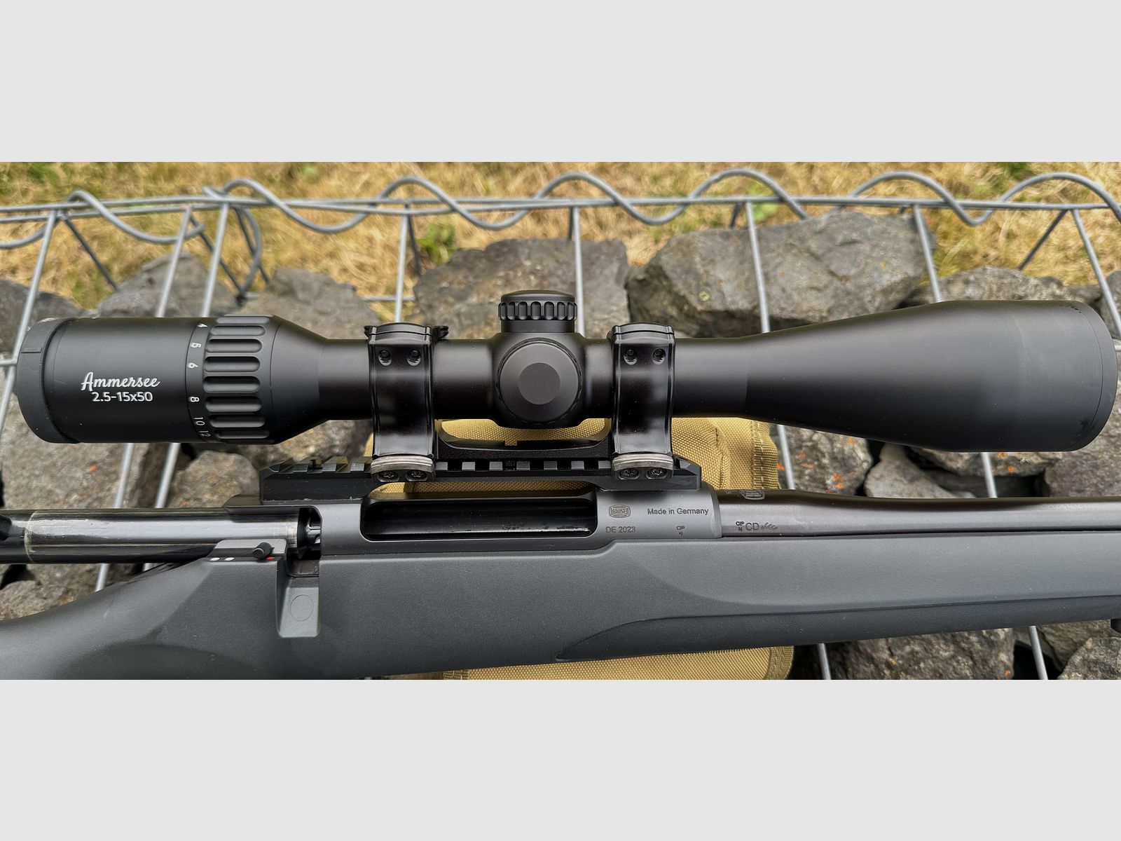 Mauser M18 Standard, .300 Win. Mag. - LL 51 cm. Mit Zielfernrohr 2,5-15x50 HD. gebraucht - neuwertig