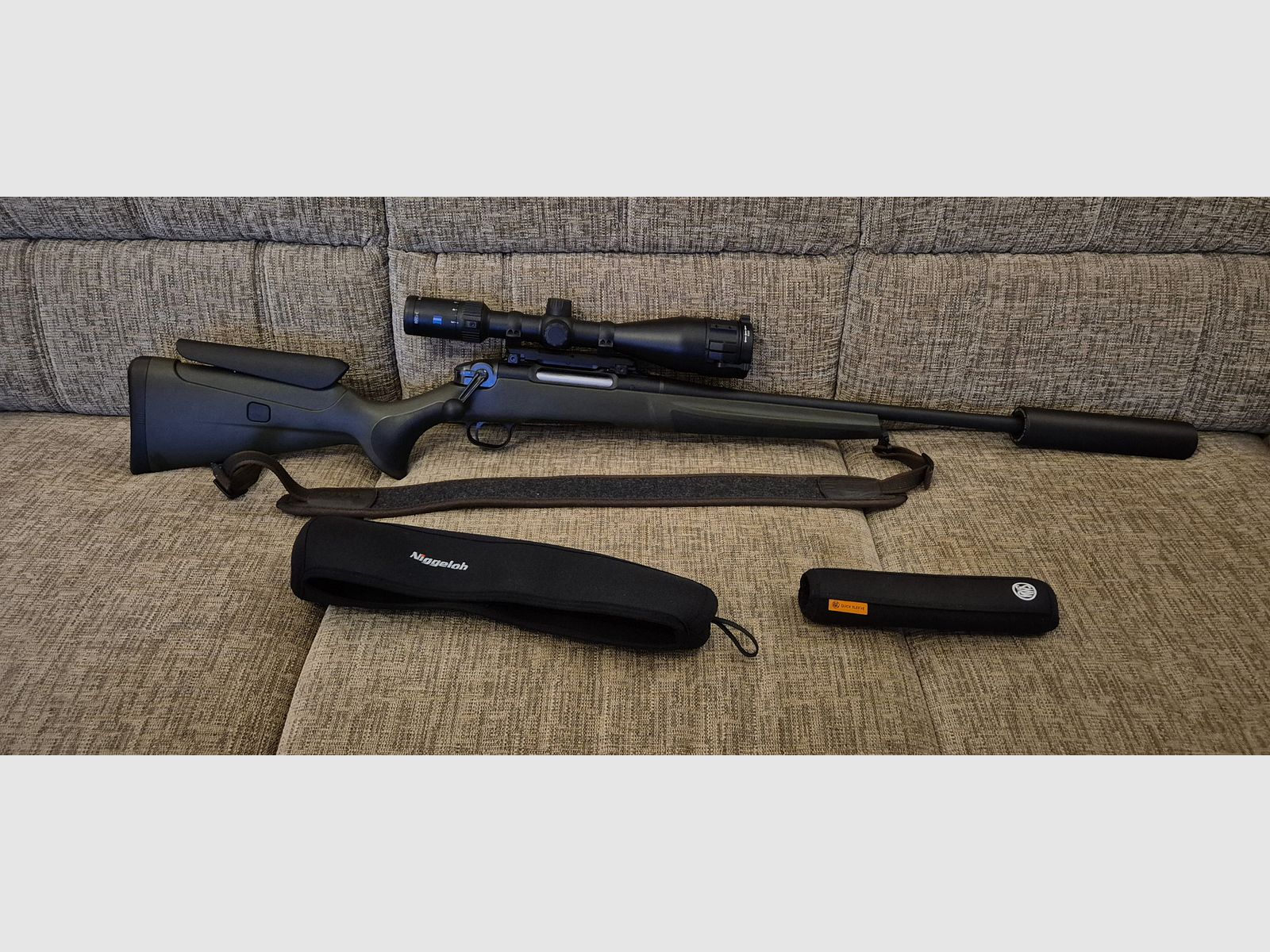 Komplettset Haenel NXT Composite + Zeiss V4 3-12x56 + Jaki Schalldämpfer