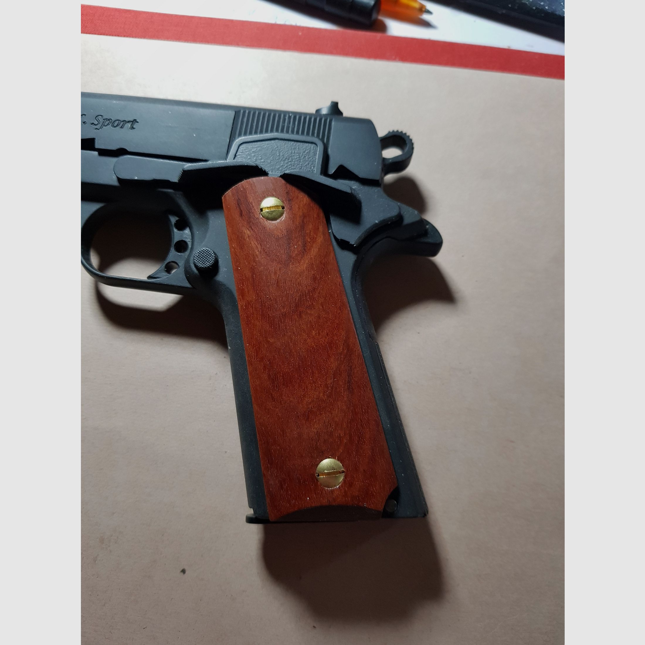 Griffschalen der Cold 1911 oder ME Sport 1911, siehe Bilder. 