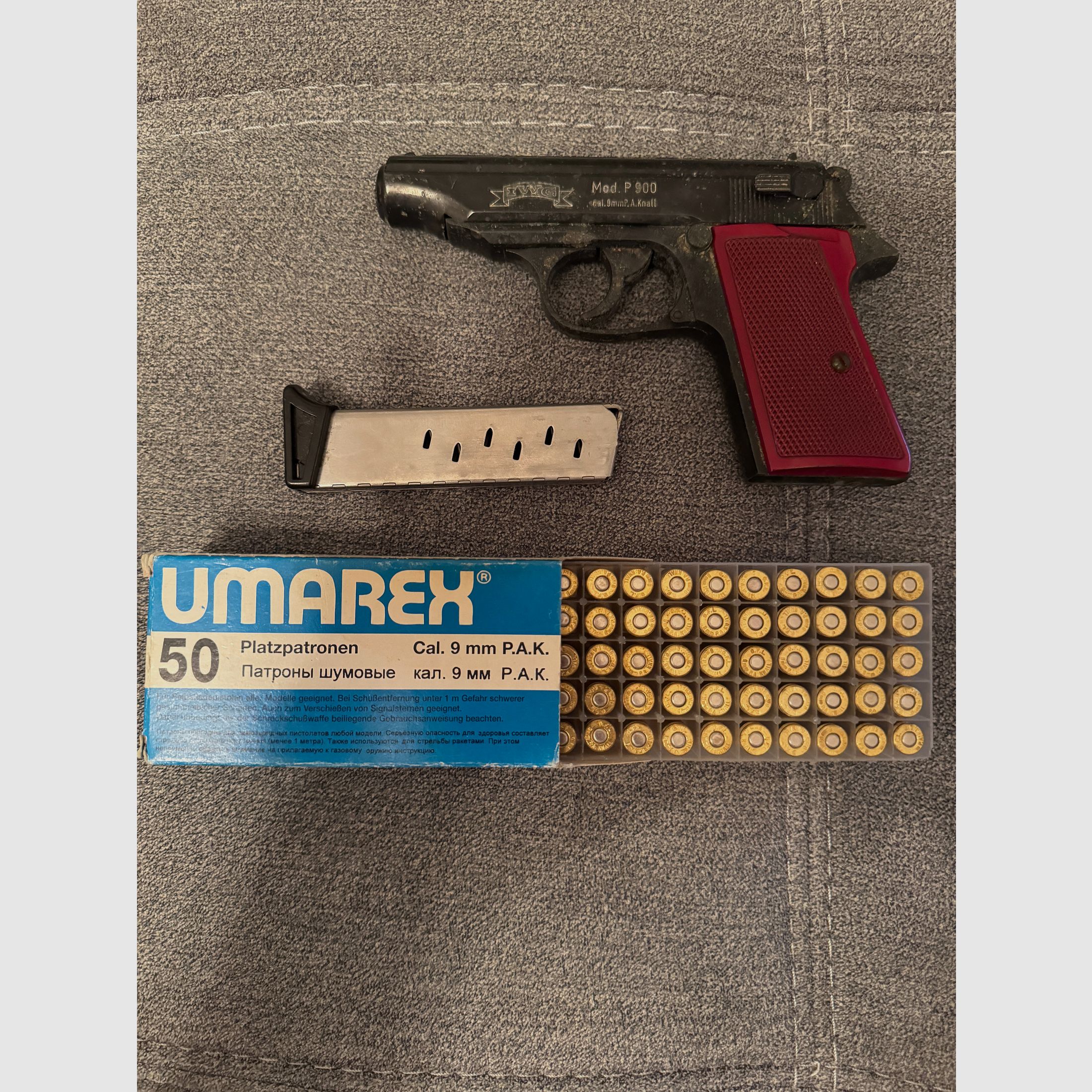 Schreckschusspistole IWG Mod. P 900 (9mm P.A.K.) – mit Magazin & 50 Schuss Munition (Bastlerobjekt / Gebrauchsspuren)