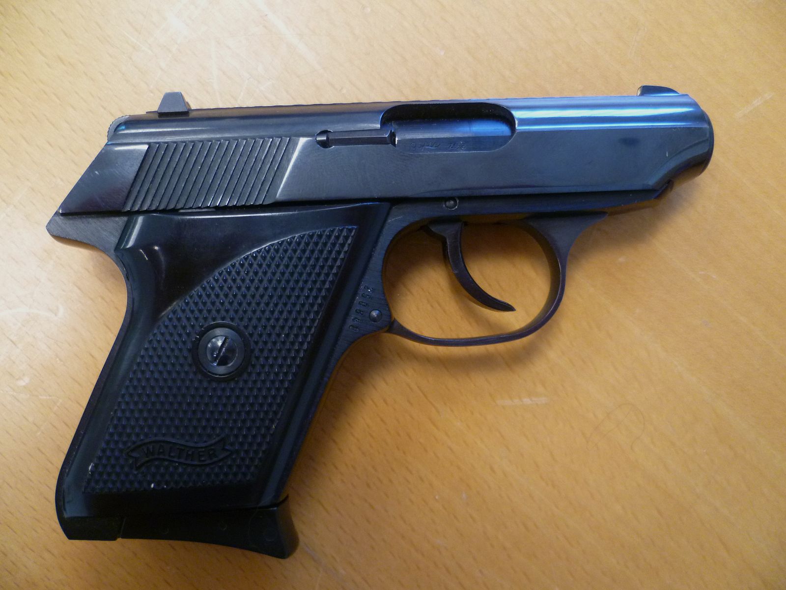 Pistola Walther TPH .22lr.